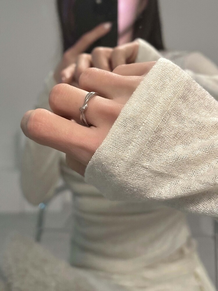 OFUSE SLIM KNOT RING