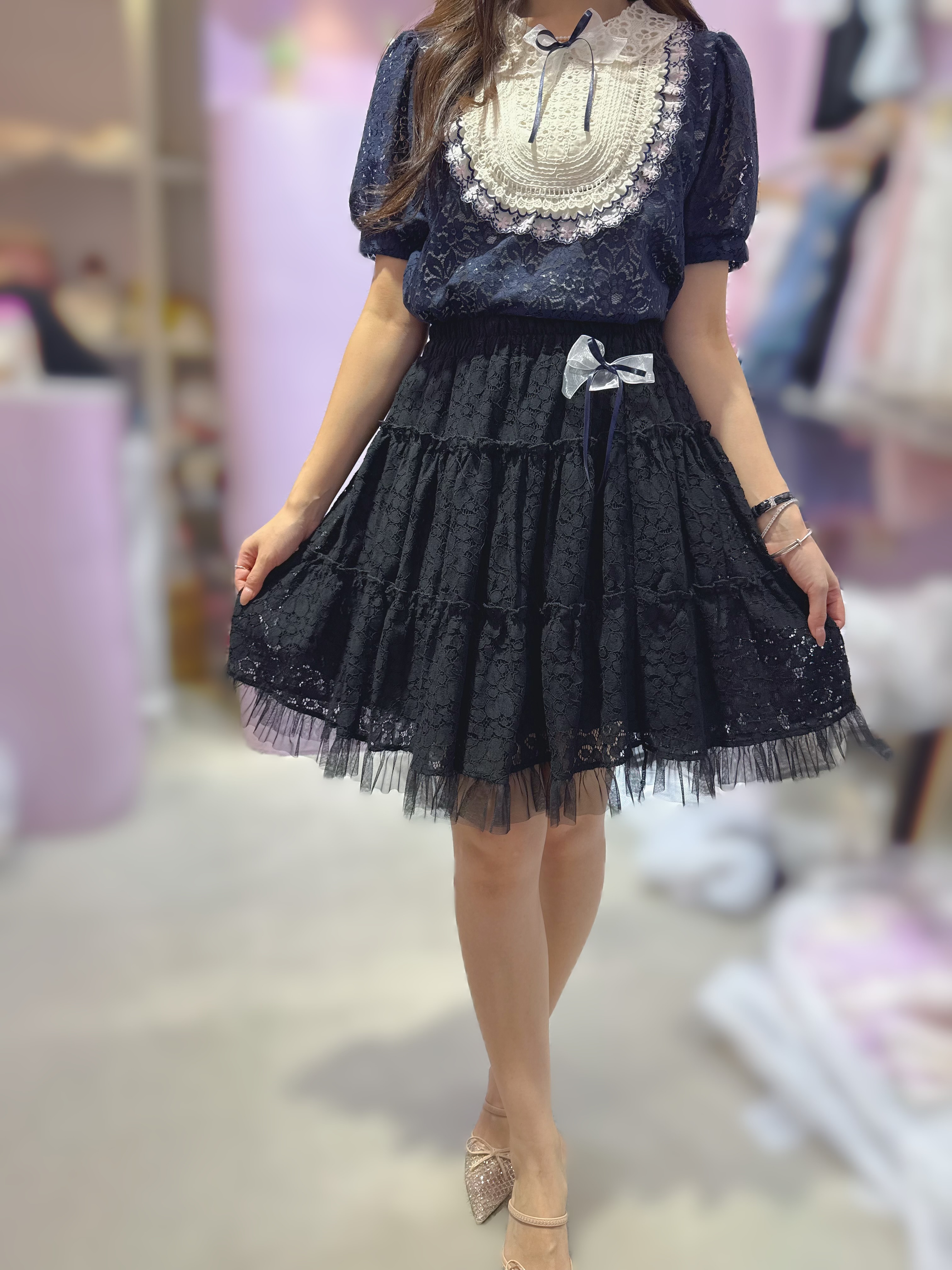 【限量】M76   LACE長裙  腰24-35 HIP50 長21 $499  (一口價)