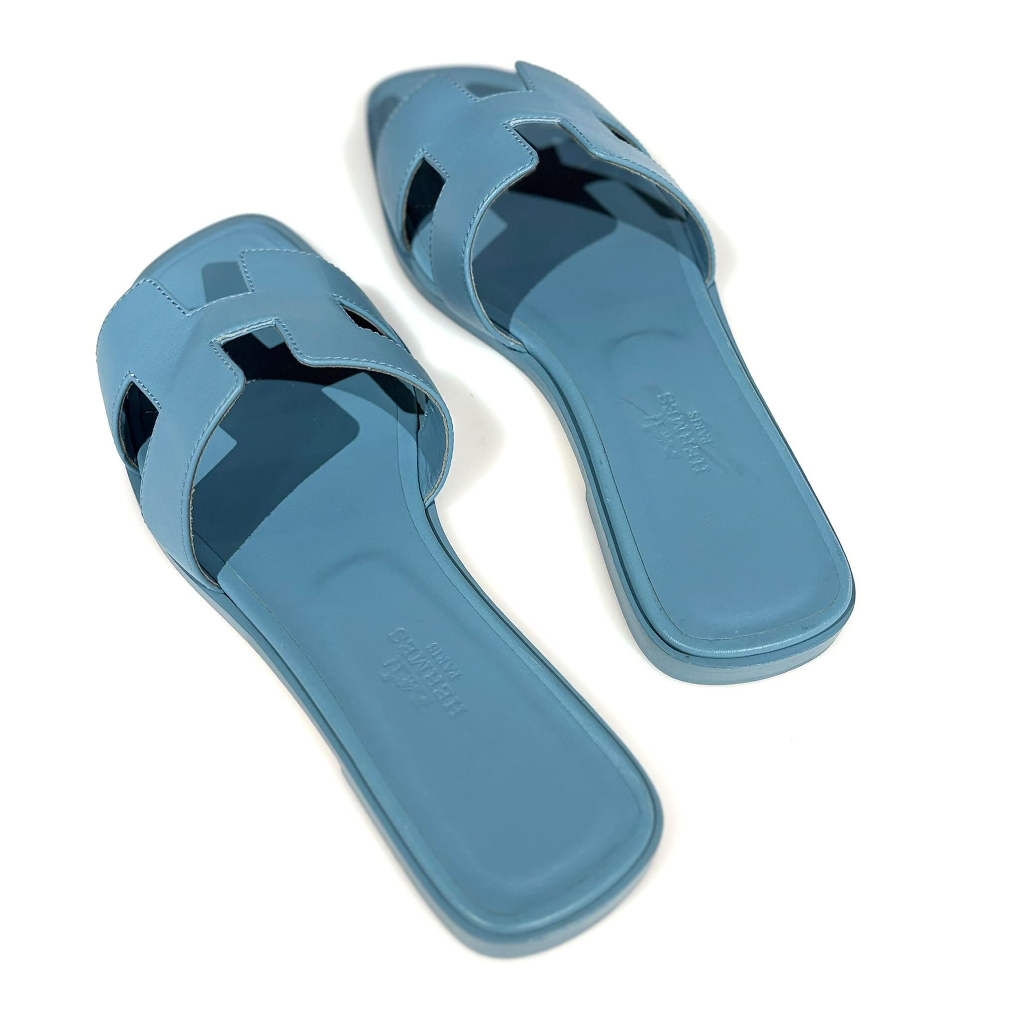 SPECIAL OFFER!!! 全新Hermes Oran Sandal, 37碼, 愛馬士平底拖鞋,海藍色小牛皮, #BRAND NEW #香榭站正品