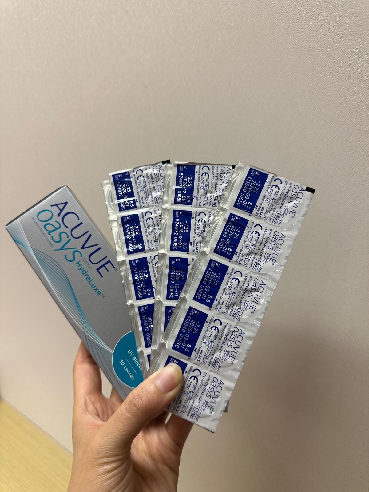 (散裝清貨優惠)ACUVUE Oasys 1 Day｜日拋透明矽水凝膠隱形眼鏡｜每盒30片 B.C 8.5