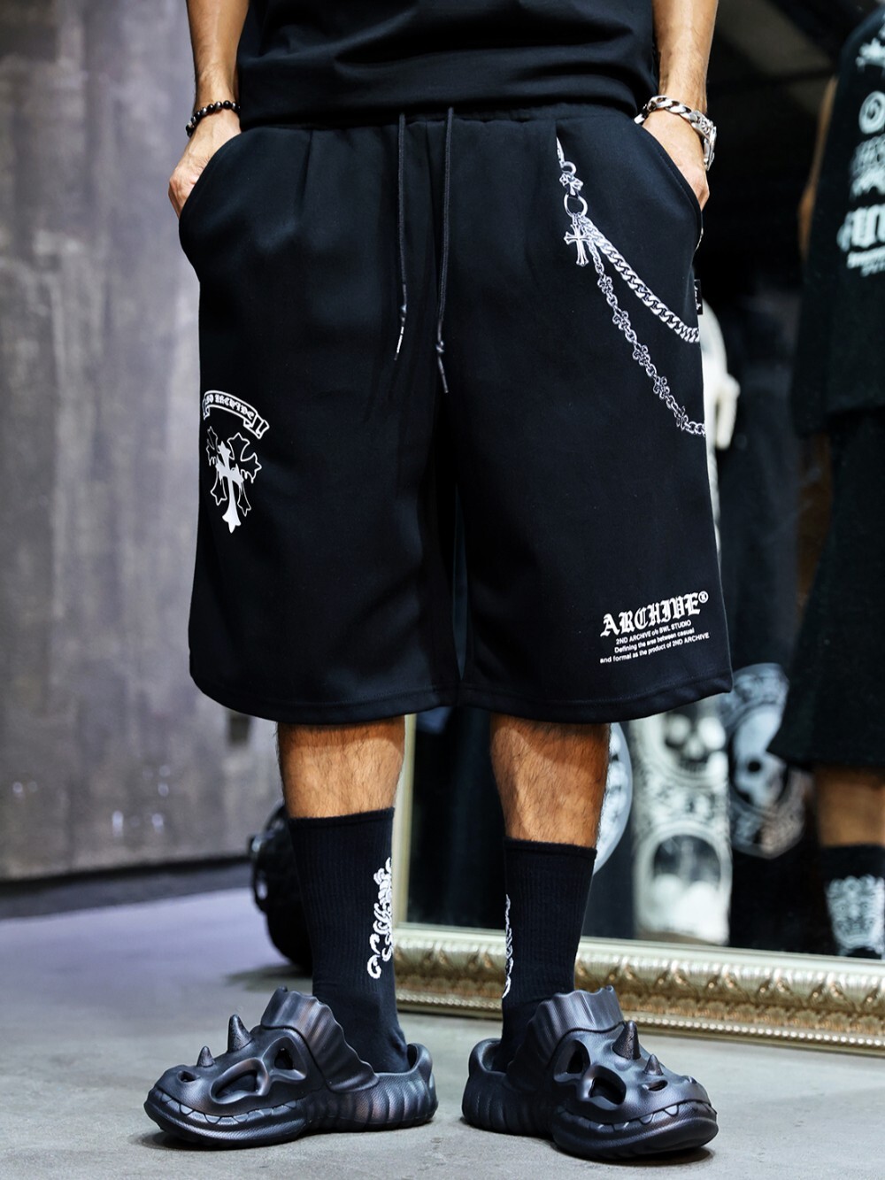 Cross chain wide shorts