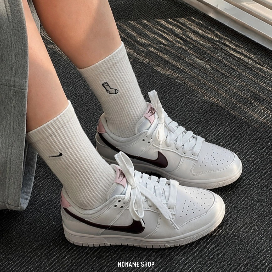NIKE DUNK LOW "PLUM CHALK" 奶白酒紅 (女款)
