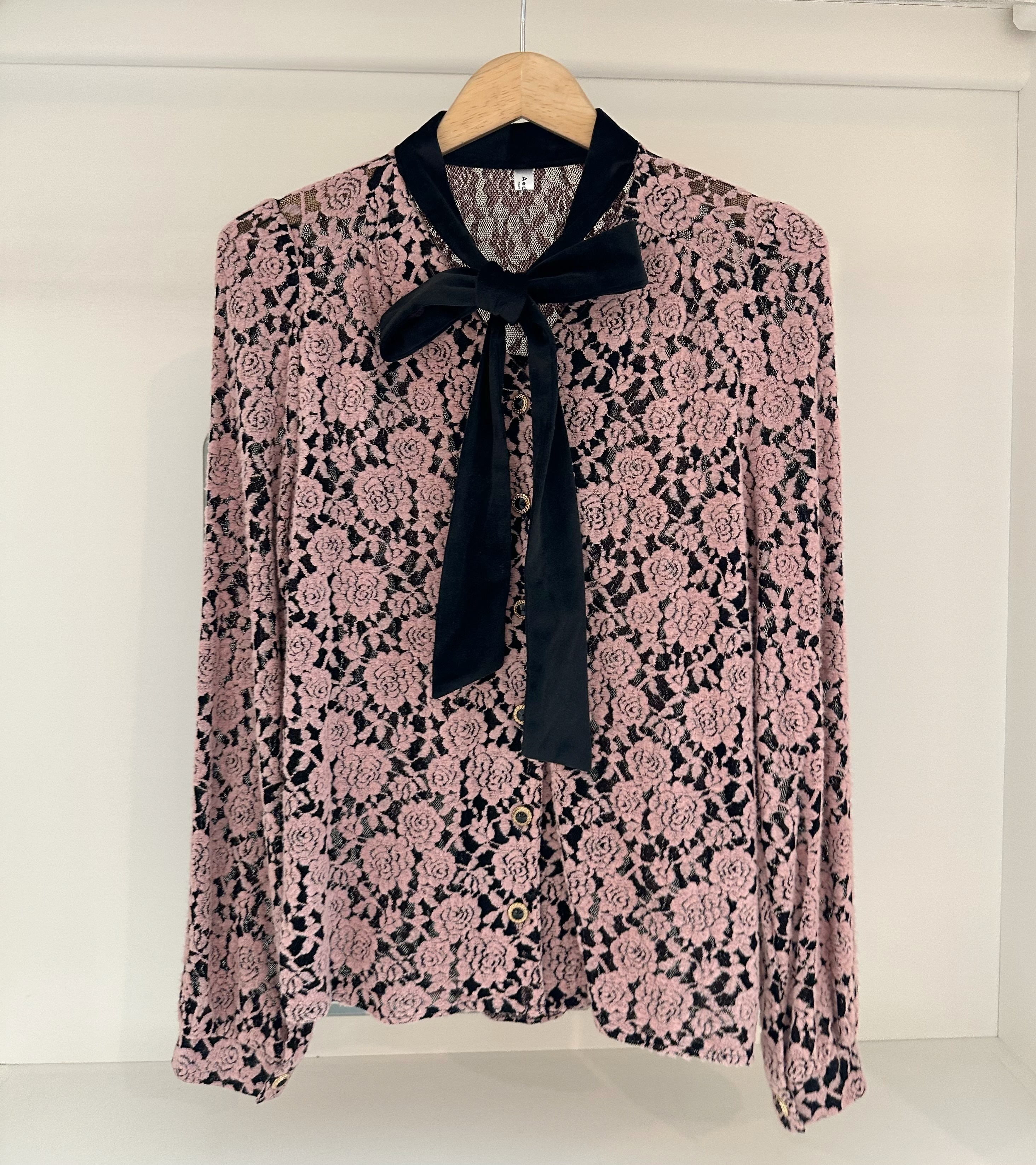 FURRY EMBROIDERY FLORAL BLOUSE