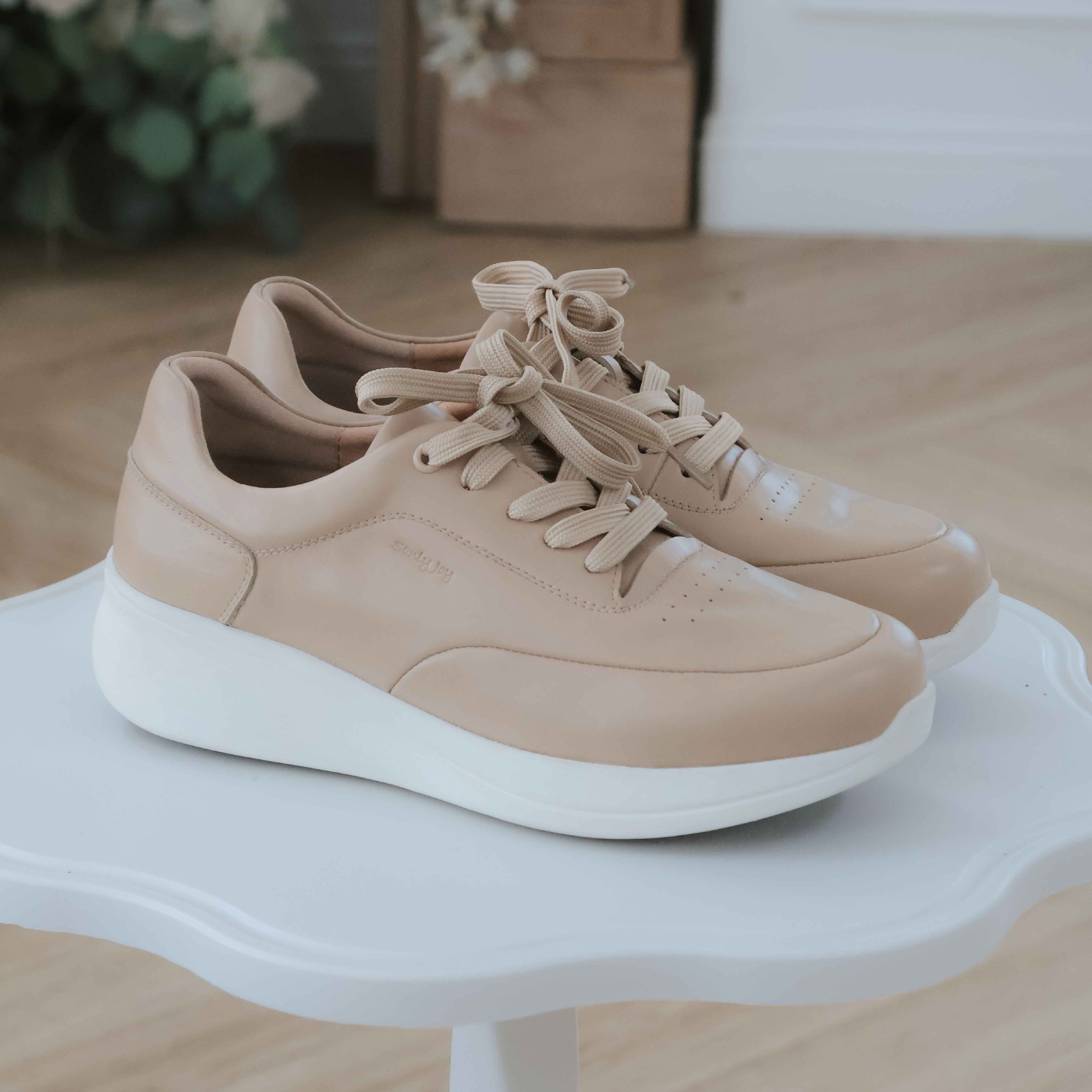 Murphy Graphene Genuine Leather Vibrating Shoes
