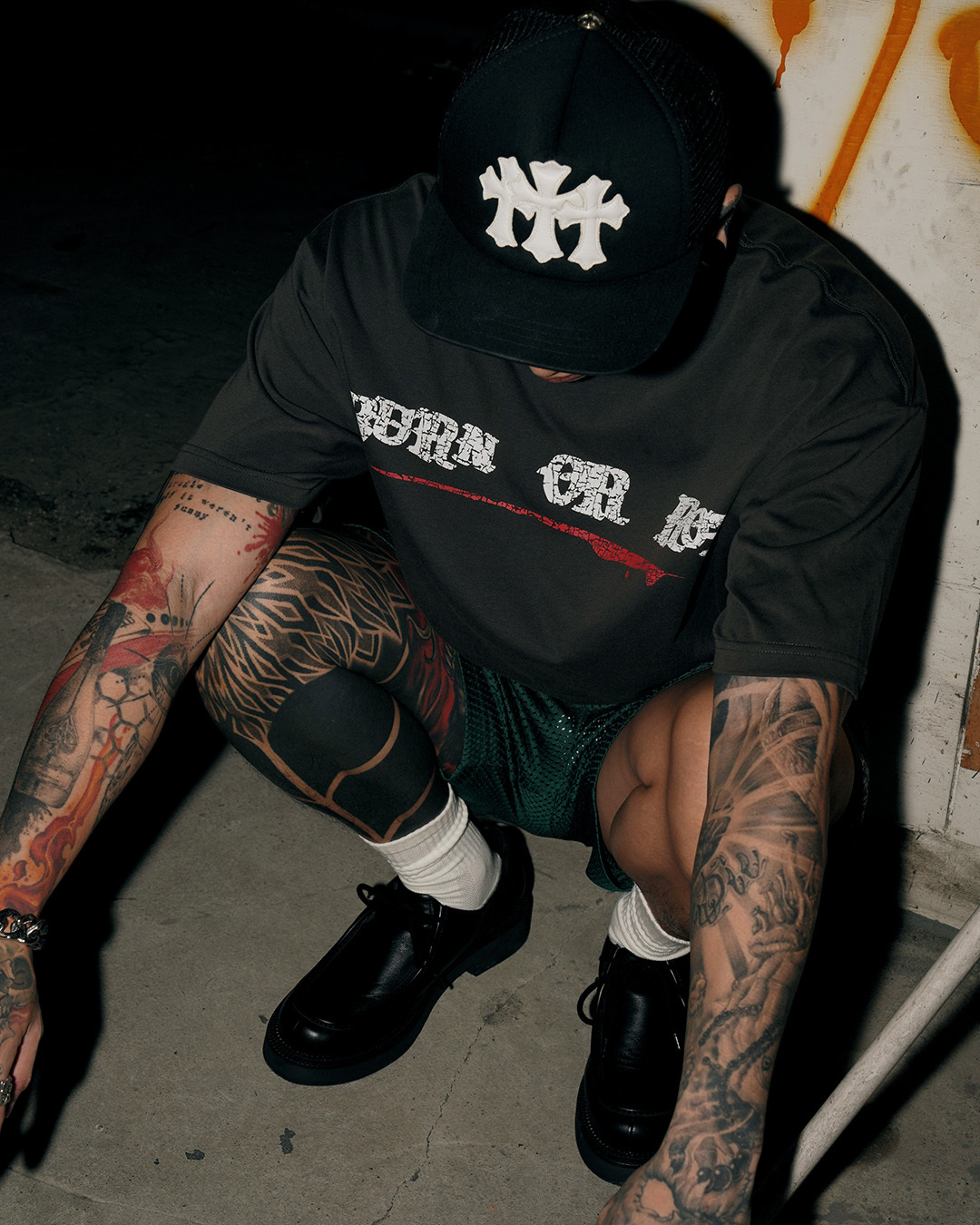 MTA SACRED HEART BOXY TEE 碳色 綠色 印花 街頭 爆裂紋 聖心 短袖 短T【M26ST9】