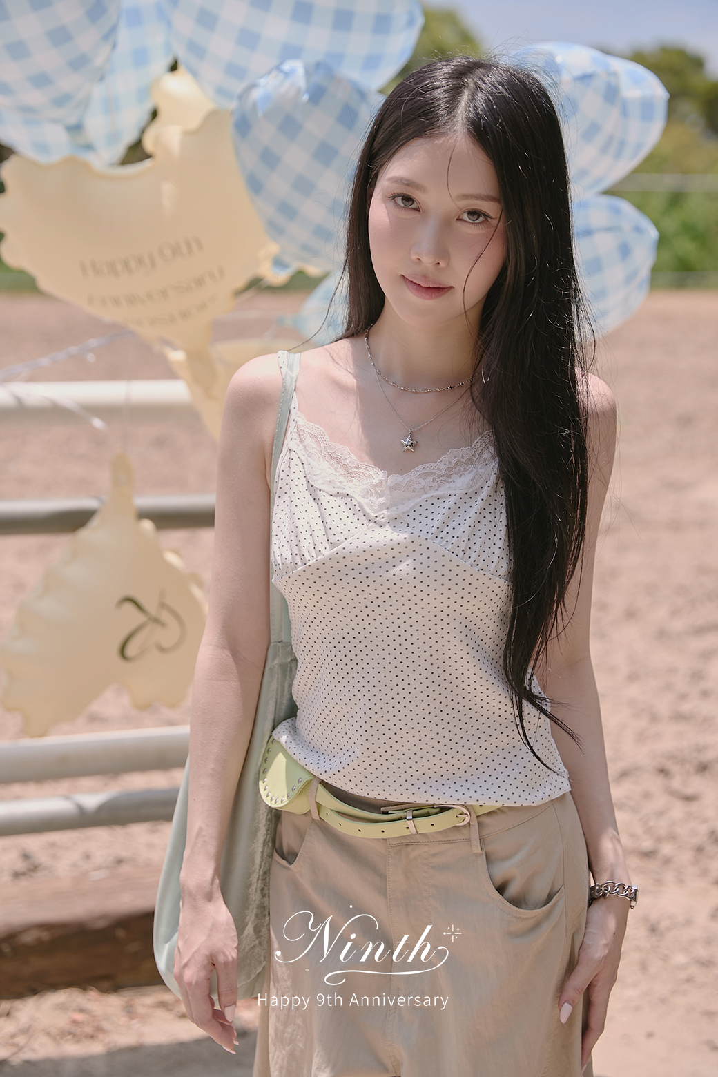 波點細肩背心