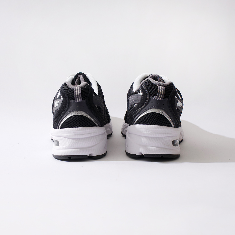 New Balance 530 男鞋 女鞋 黑色 復古 麂皮 緩震 運動 休閒鞋 MR530CC