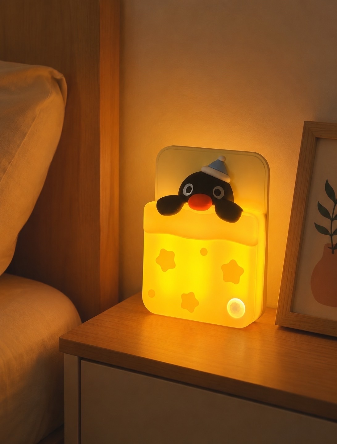 <正版授權>PINGU 企鵝家族 感應小夜燈 可磁吸 免鑽洞