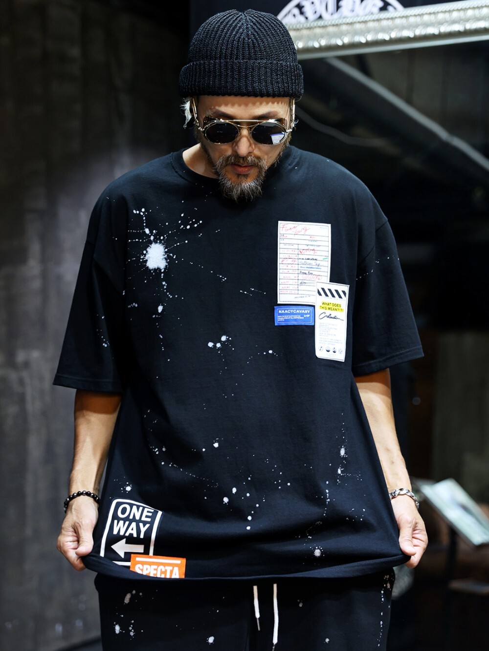 Spray-painted patch short-sleeved T-shirt