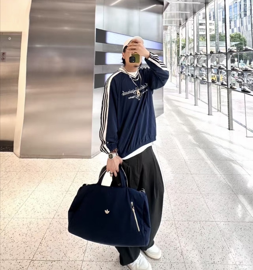 【Luxury】 adidas 愛迪達 新款手提肩背包 LC7962 大提袋 超方便 旅行袋 行李袋 出國 男女款