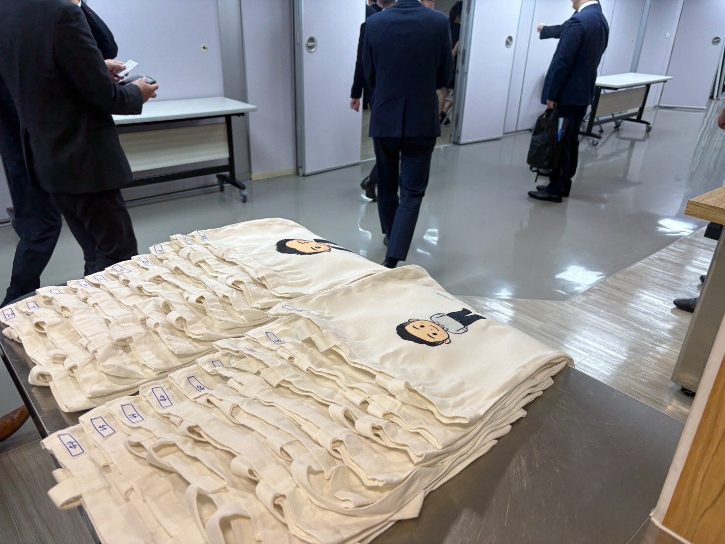 短時間內整齊排列製作完成的客製化禮品
