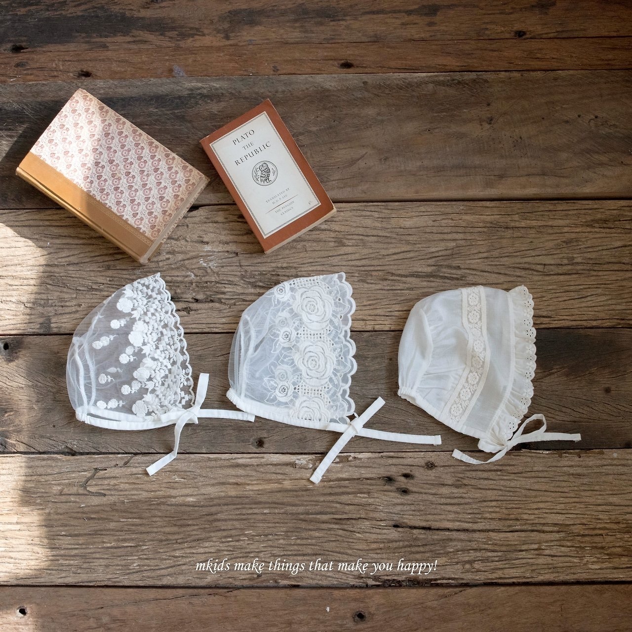 MKIDS Rosette Lace Bonnet