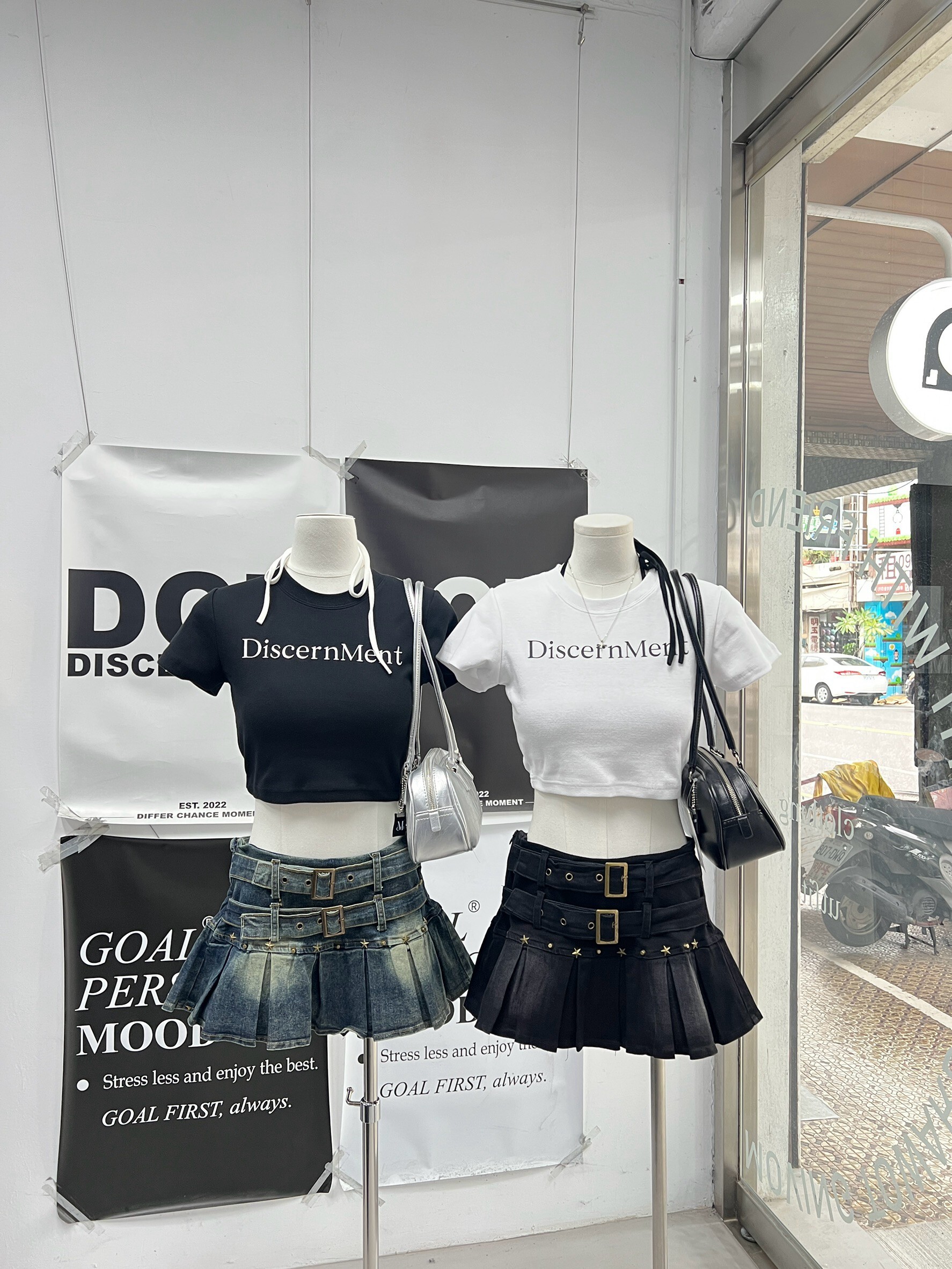 (GOAL) DCM 文字LOGO女生短版上衣