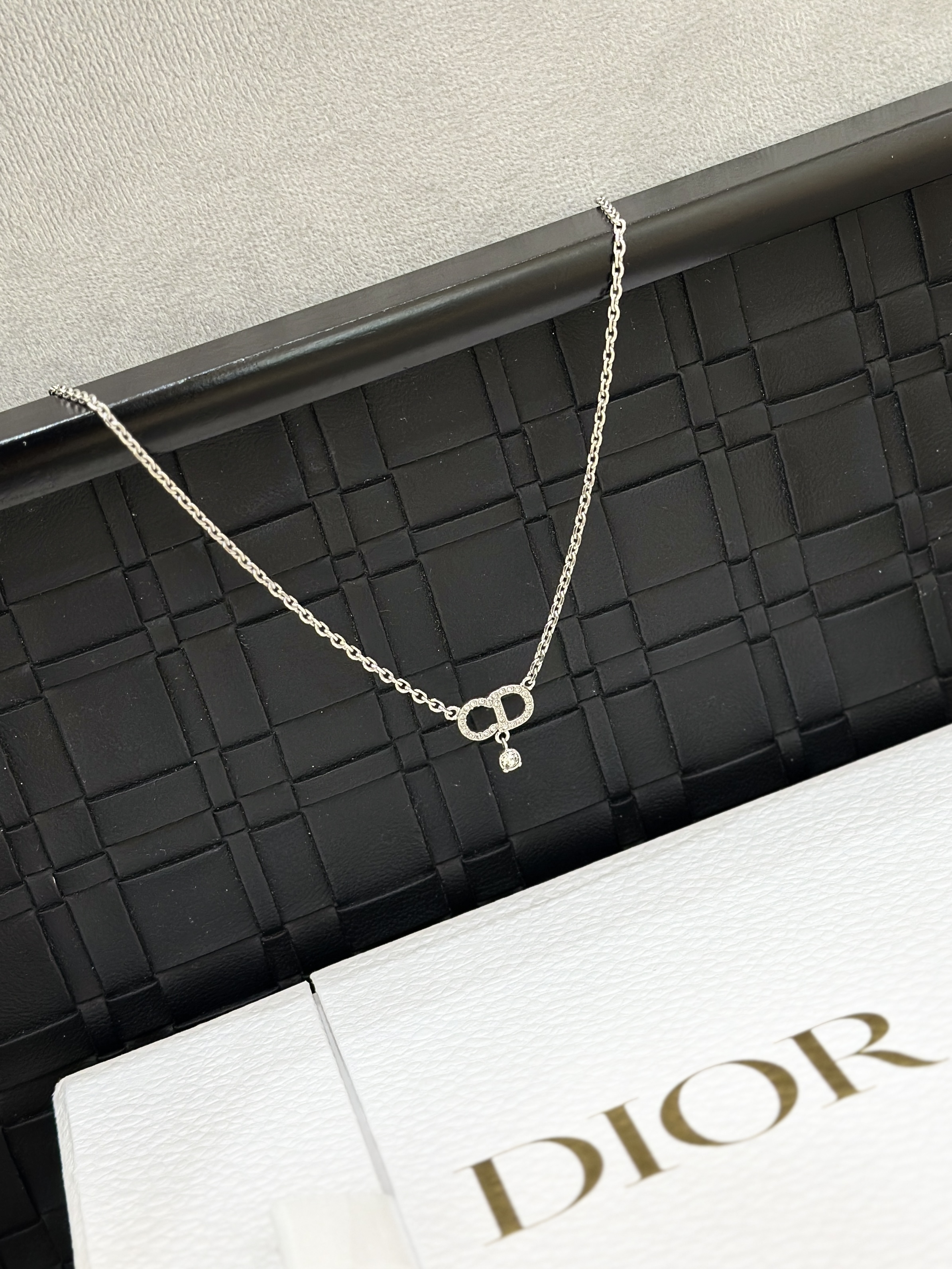 DIOR CD Signature Necklace N3688