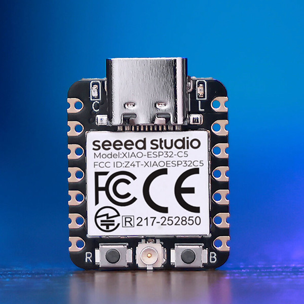 Seeed Studio XIAO ESP32-C5