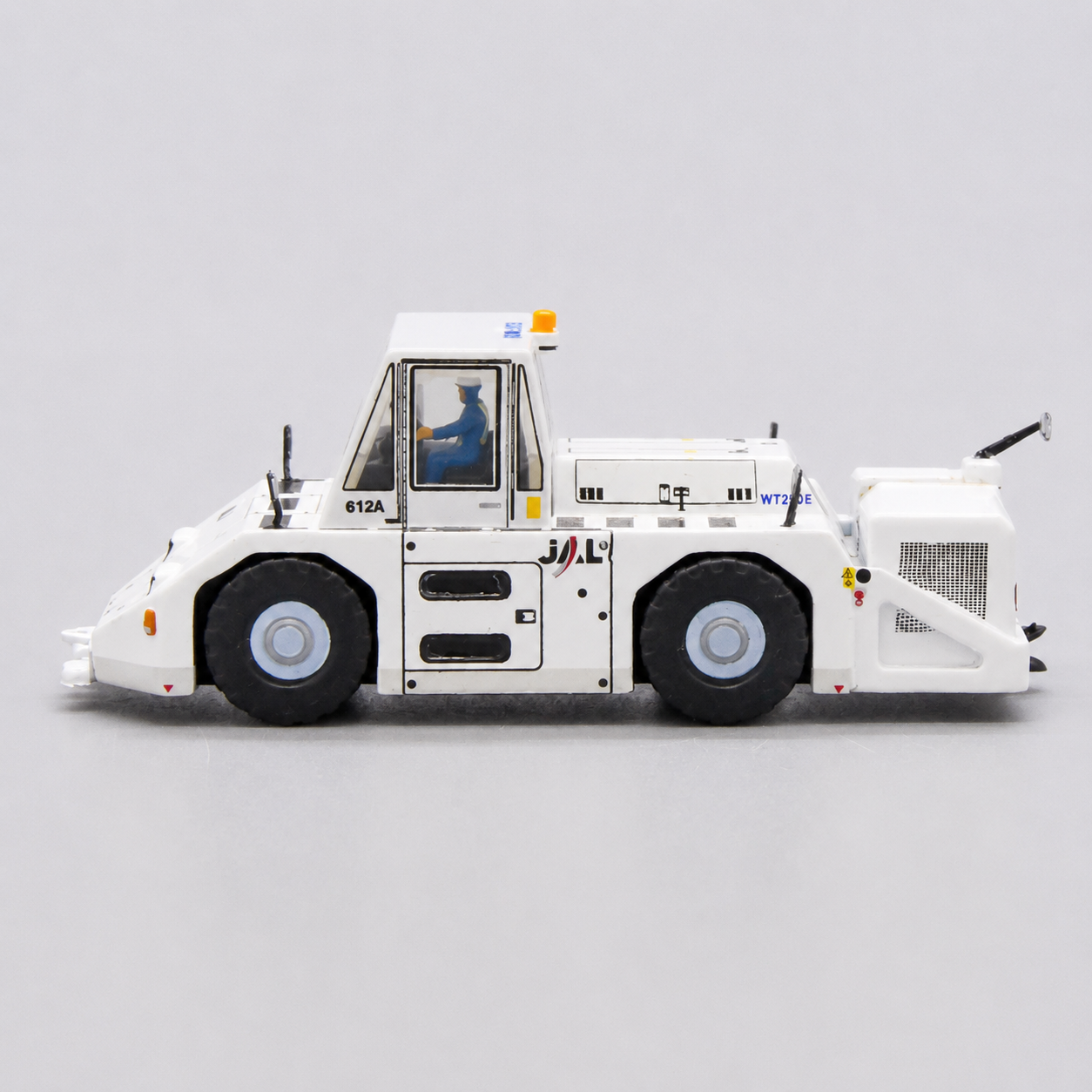JC wings 1/200 日本航空 WT250E 機場地勤車拖車 JAL紅太陽款
