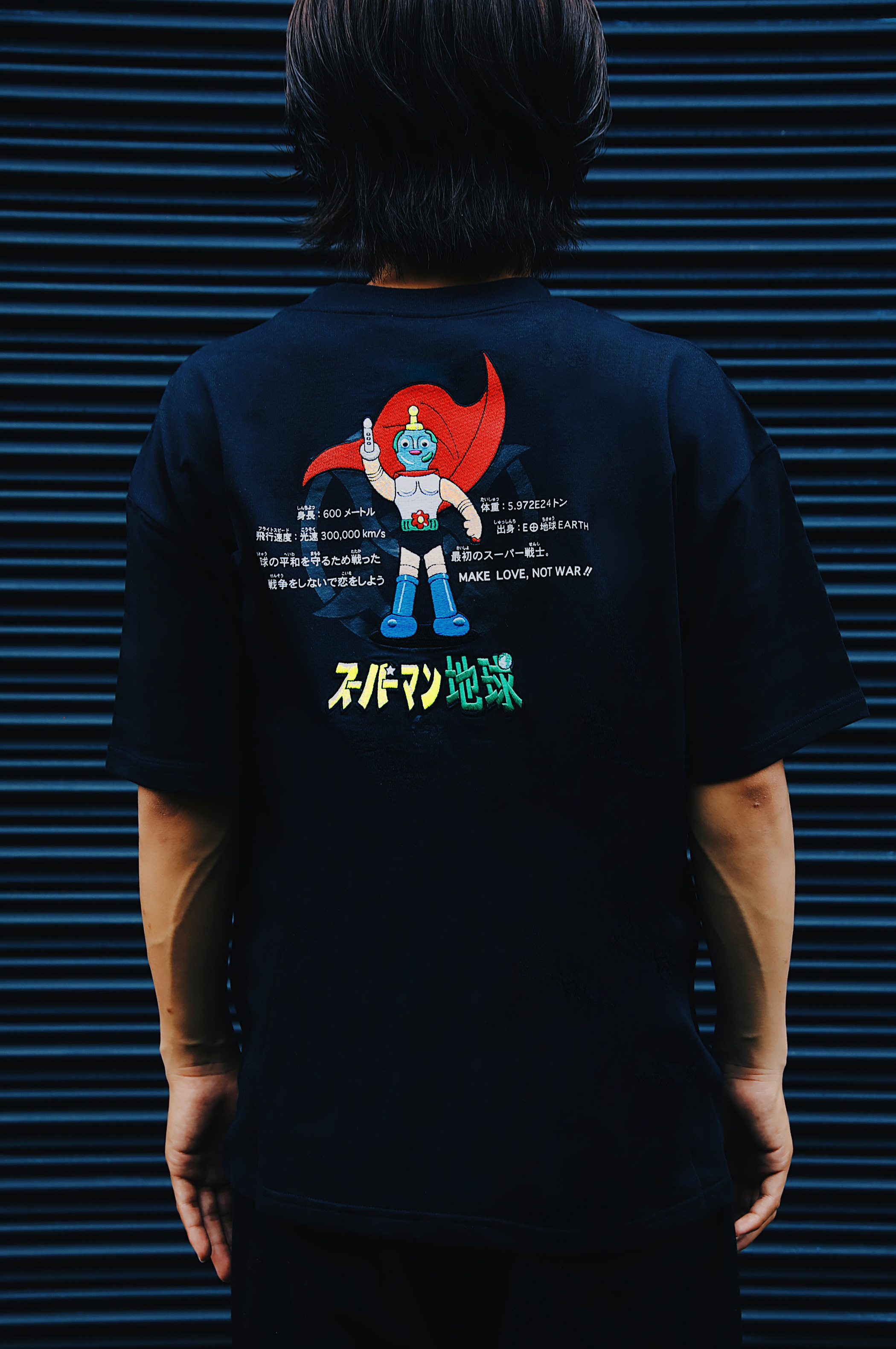 LeeeeeeToy 地球超人T-shirt