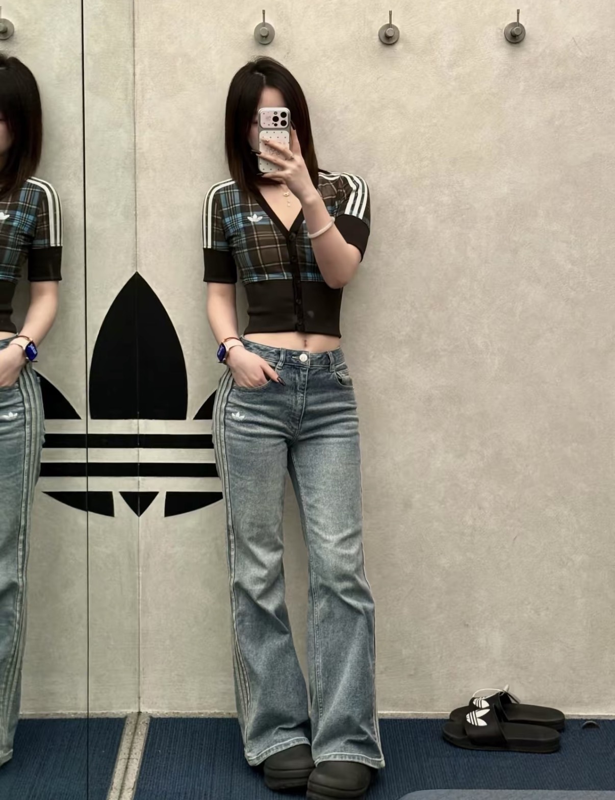 <顯瘦經典始祖褲型就是他🤫>Adidas  水洗喇叭褲 兩色