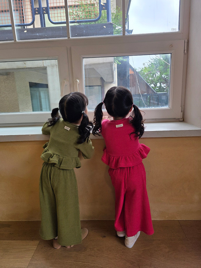 正韓秋COLOR 兩色花邊寶盒套裝