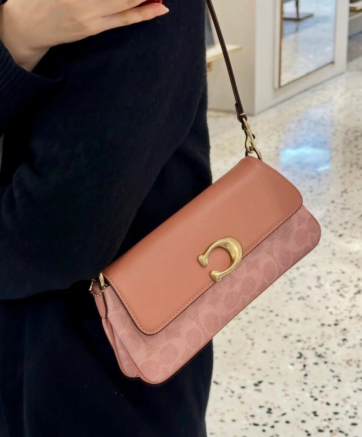 【預購】COACH H072854 Jet 肩背袋