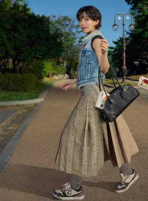 【預購】Coach H072856 Empire 34 Carryall 手提袋 (黑色)