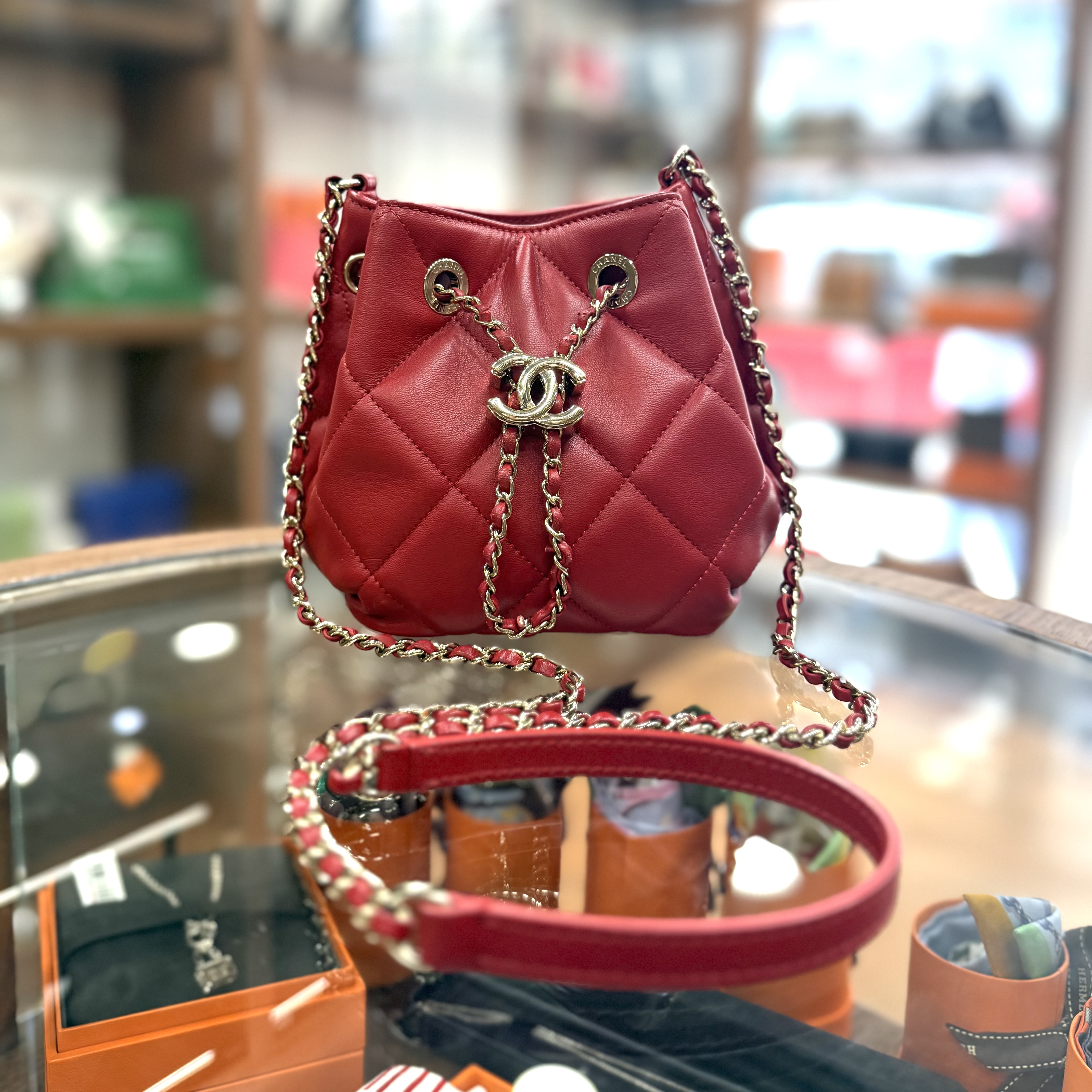 95%NEW USED CHANEL MINI水桶 紅色羊皮銀扣 #23開 #香奈兒