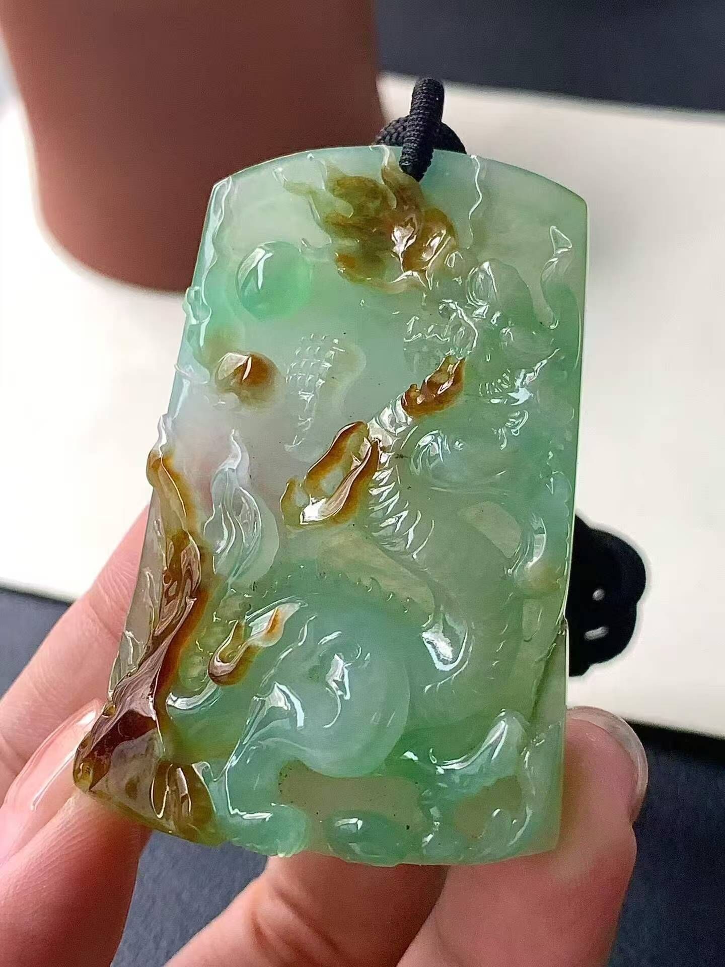 718346 翡翠黃翡龍牌