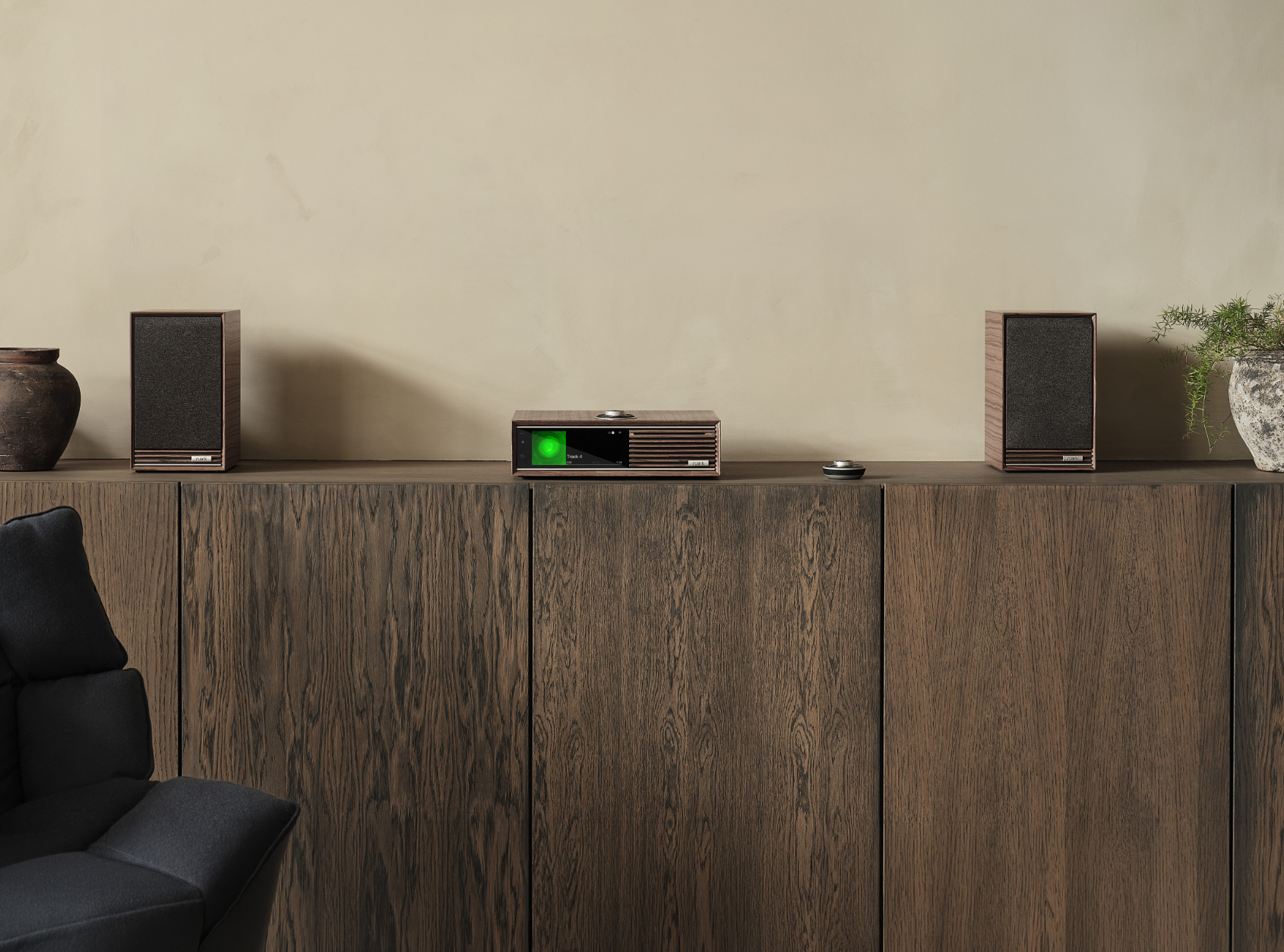 Ruark R710