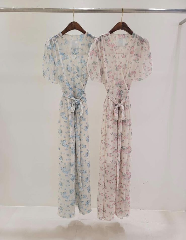 【限量】花花連身裙  CT58 胸40  腰31  hip50  長51 $799