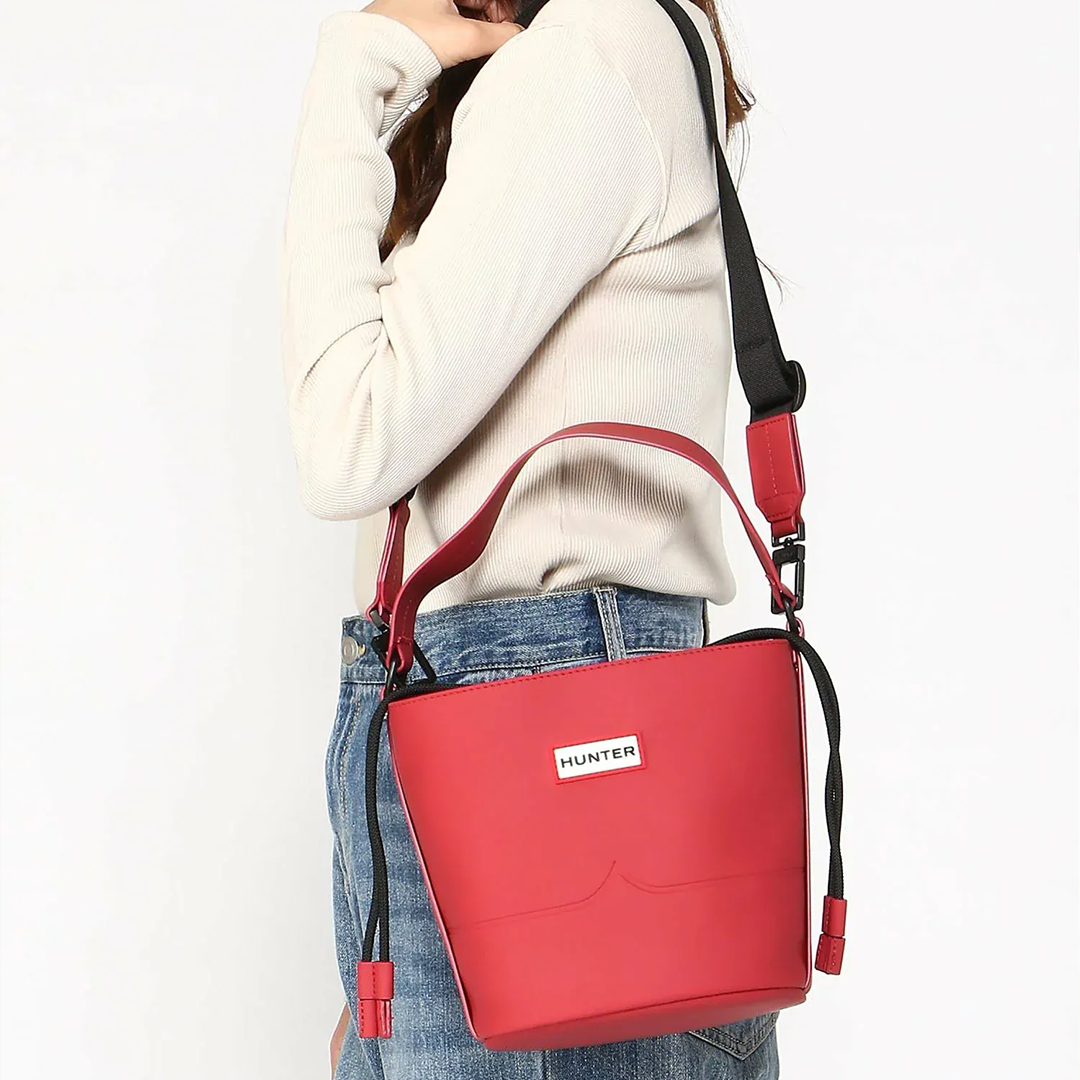 防水 Original Rubberised Two Strap Bucket