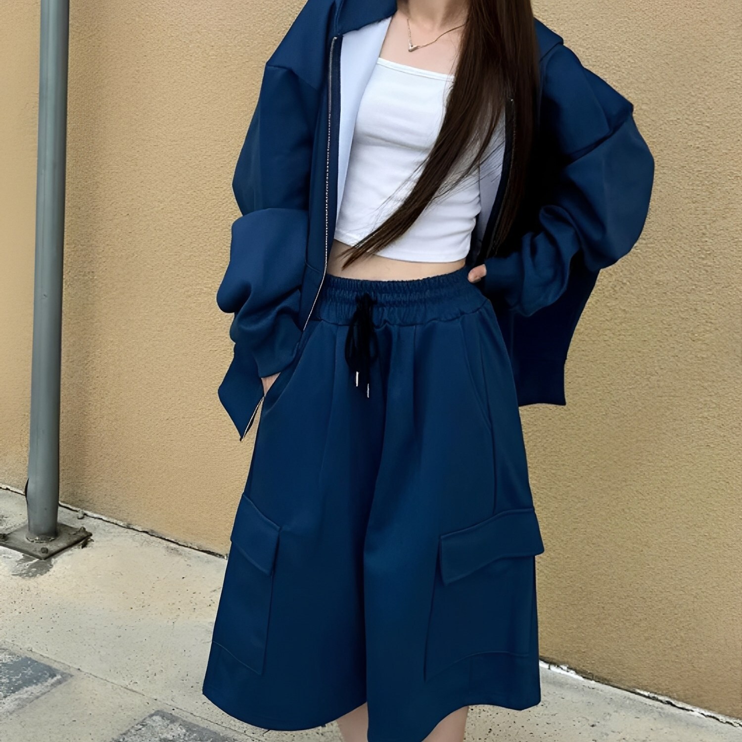 女款深藍色連帽外套單品穿搭 THankus