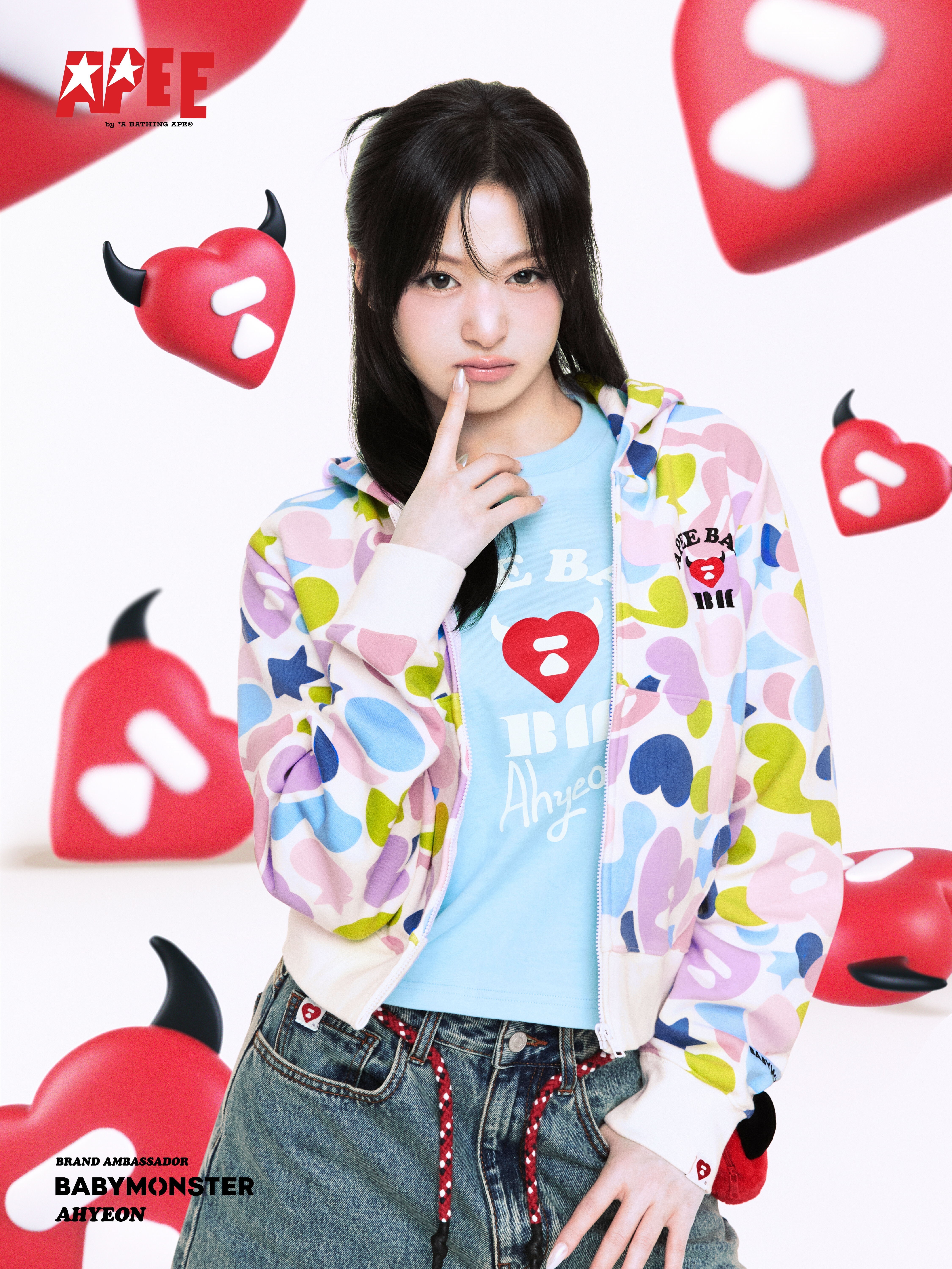 APEE x BABYMONSTER 聯名 ABC 迷彩 拉鍊連帽外套 CM23215901