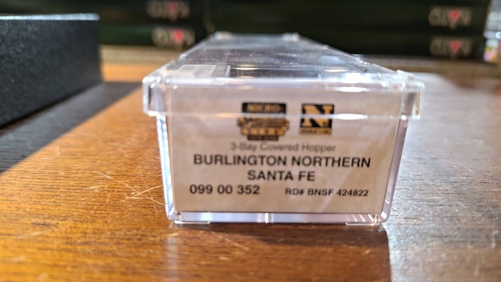 Micro-Trains 309-900352 N規 BNSF貨車 #822