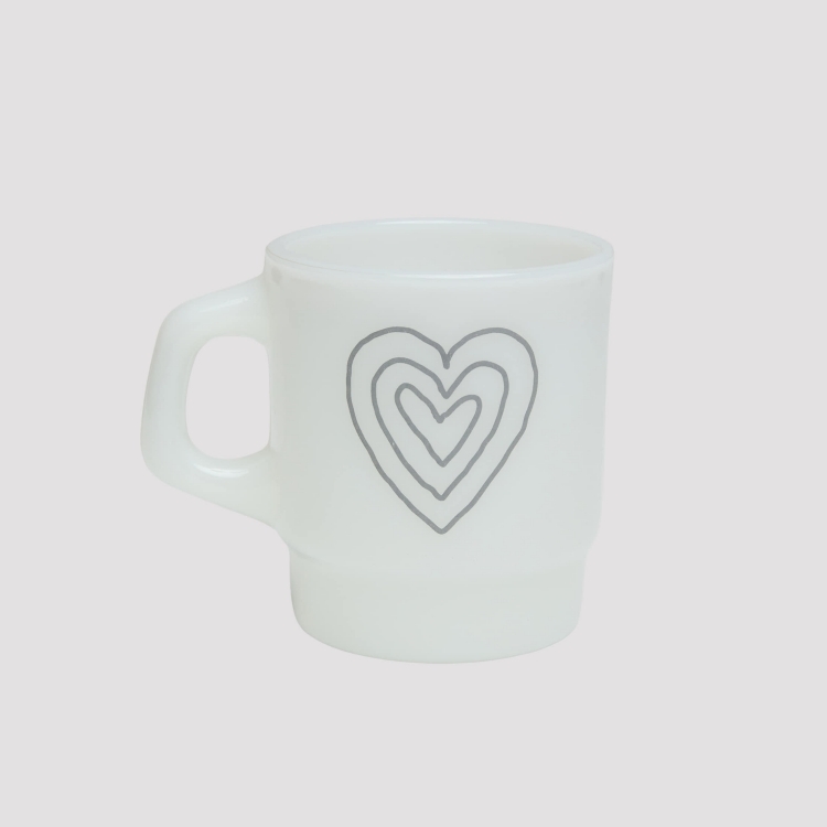 MILK GLASS HEART LAYER WHITE
