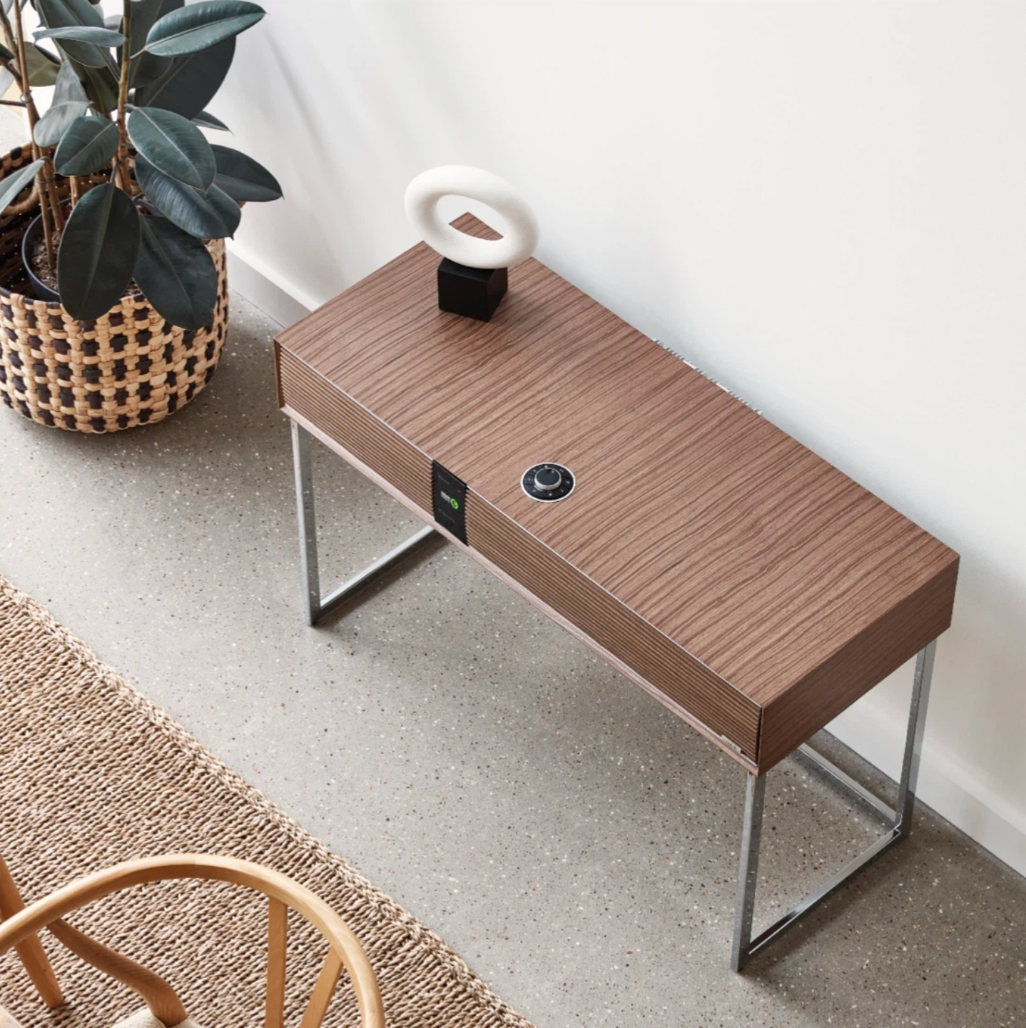 Ruark R810
