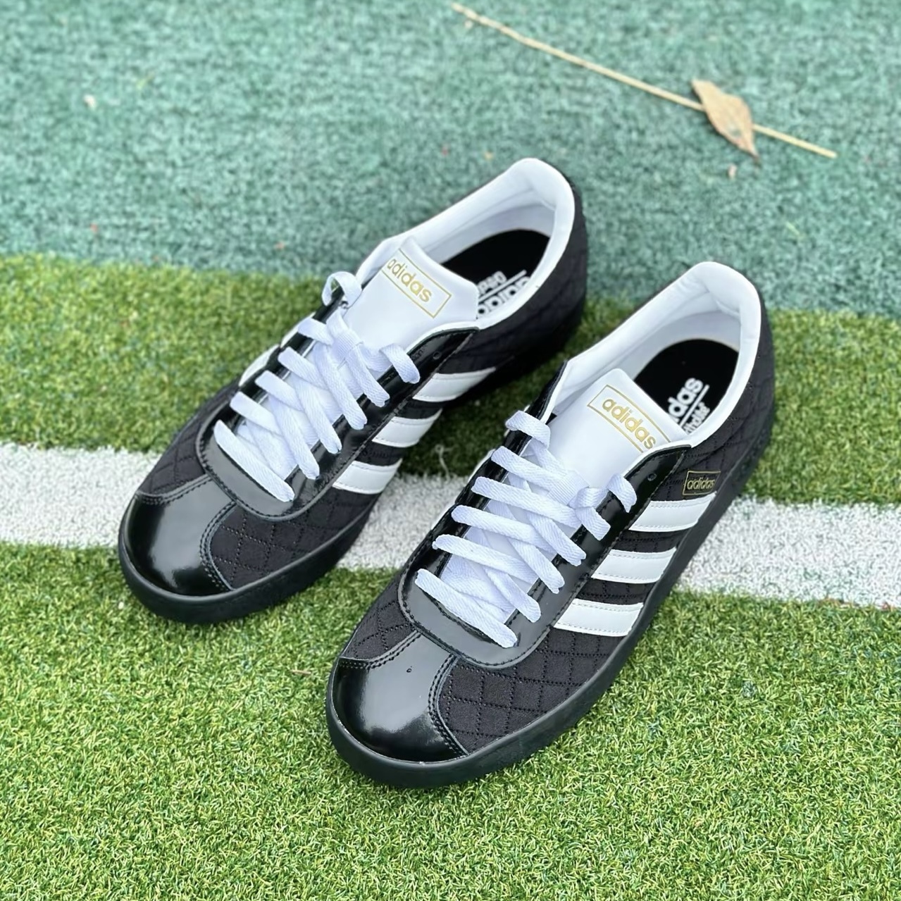 ADIDAS VL COURT 黑白 皮革 菱格紋 休閒 圓頭 中性款 LB5798