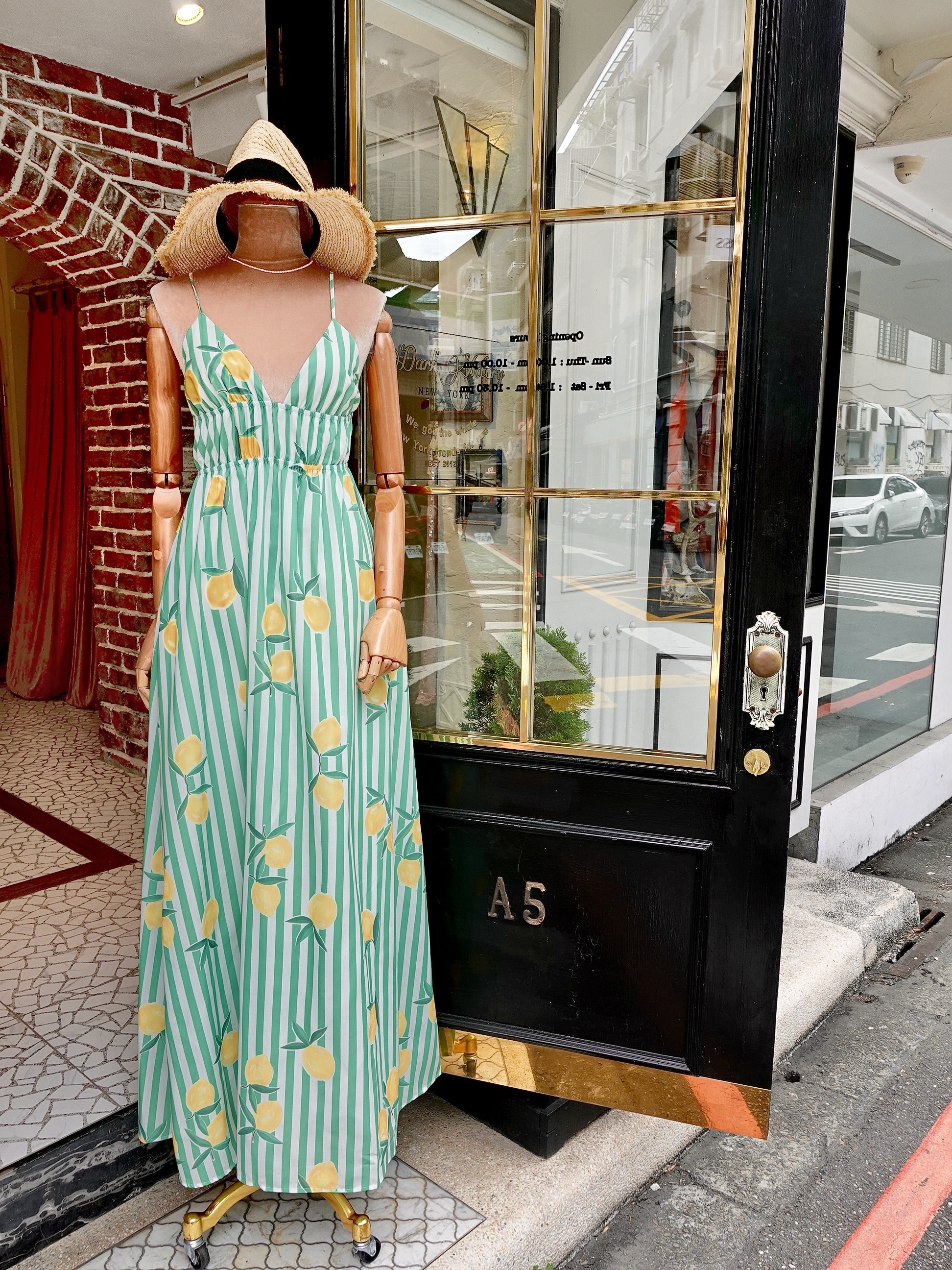 Green粉綠色條紋印花深V領綁帶露背Maxi Dress