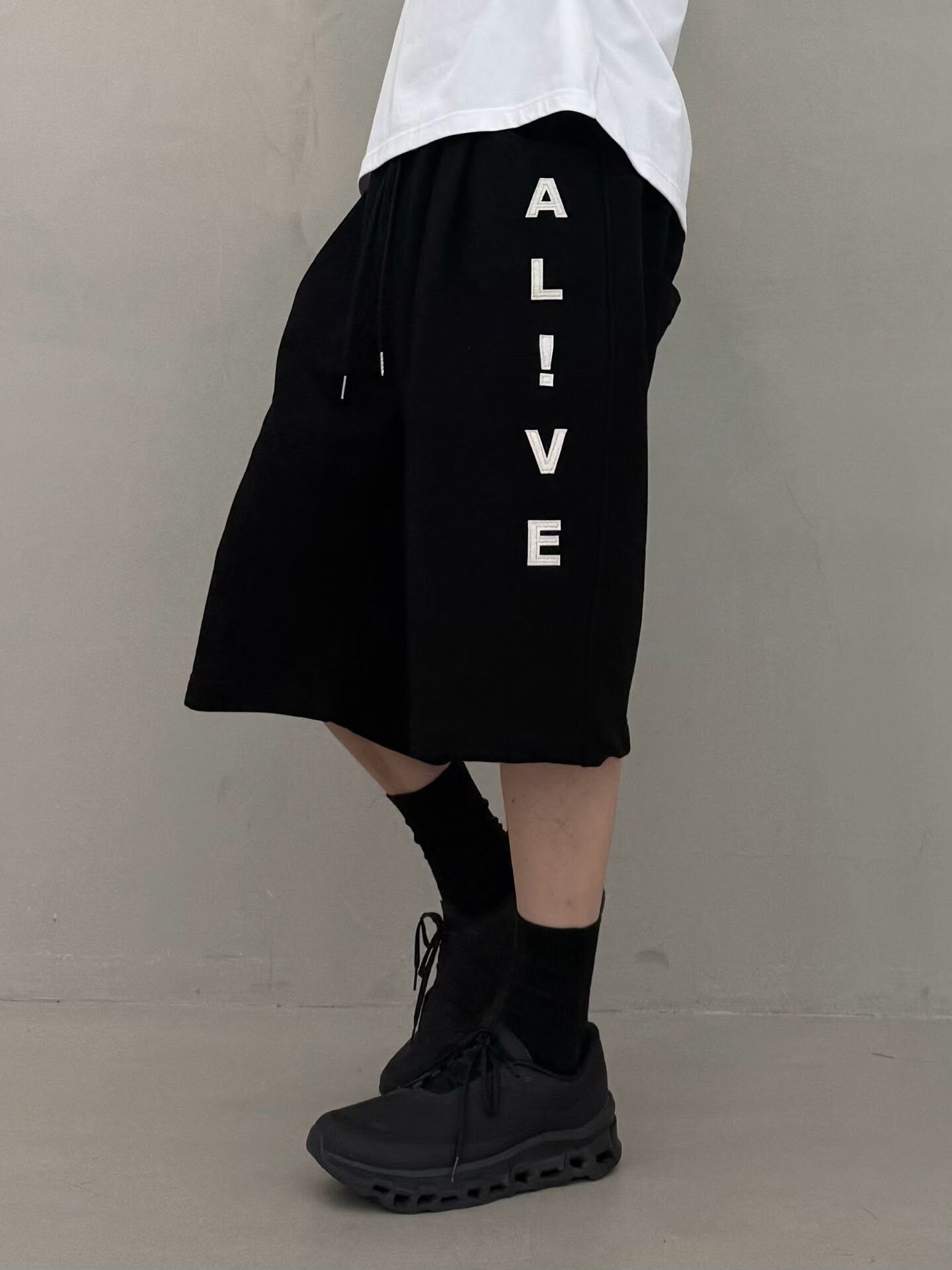 英文字短褲 AL!VE-013P