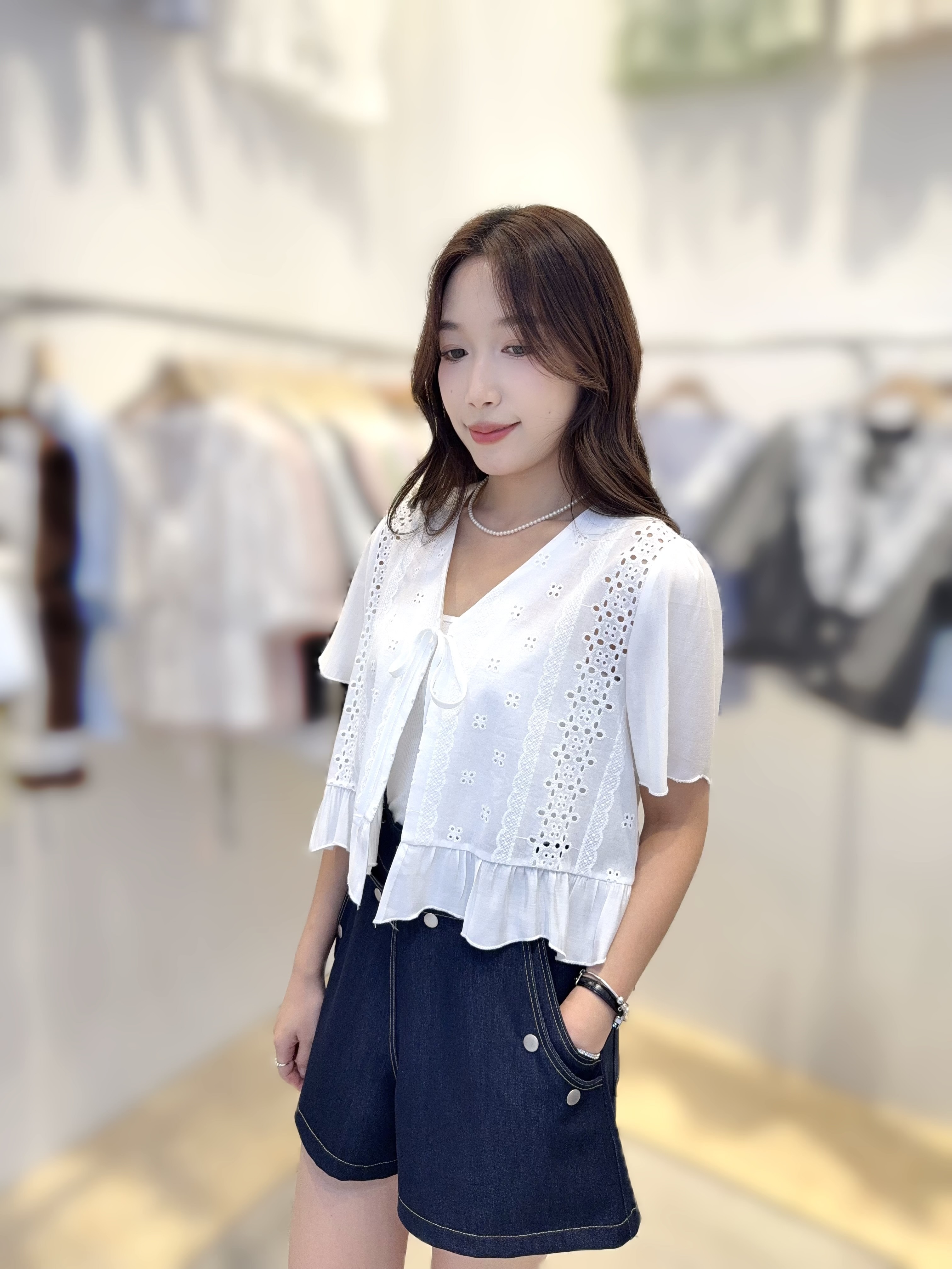 AE11 開胸 長18.5 $409