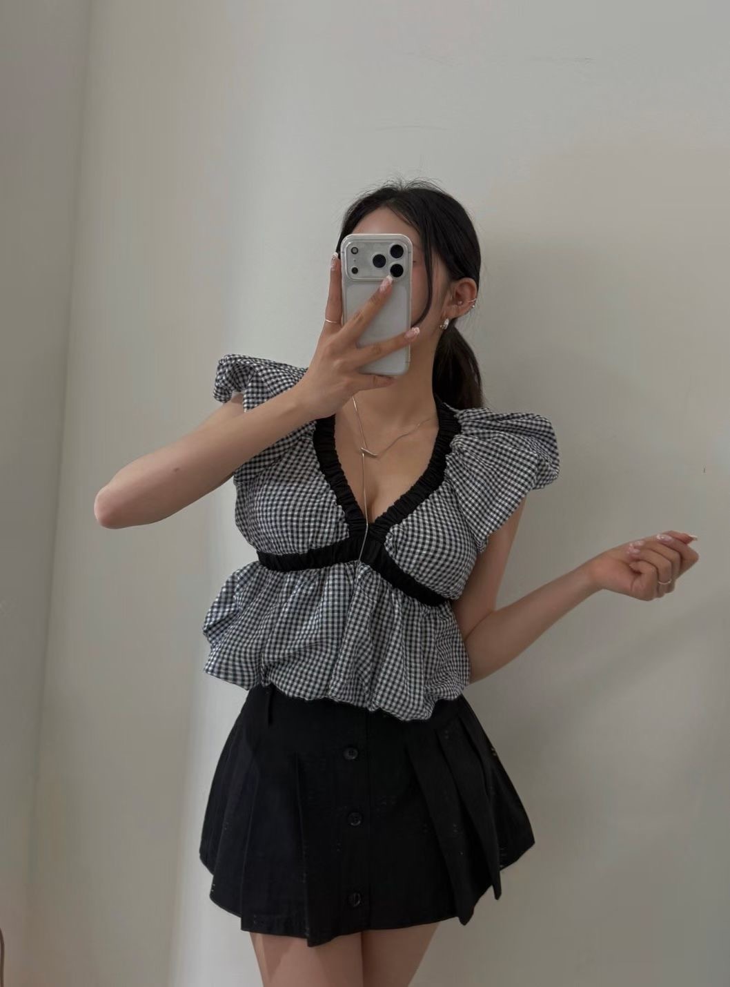 蓬袖V領泡泡上衣
