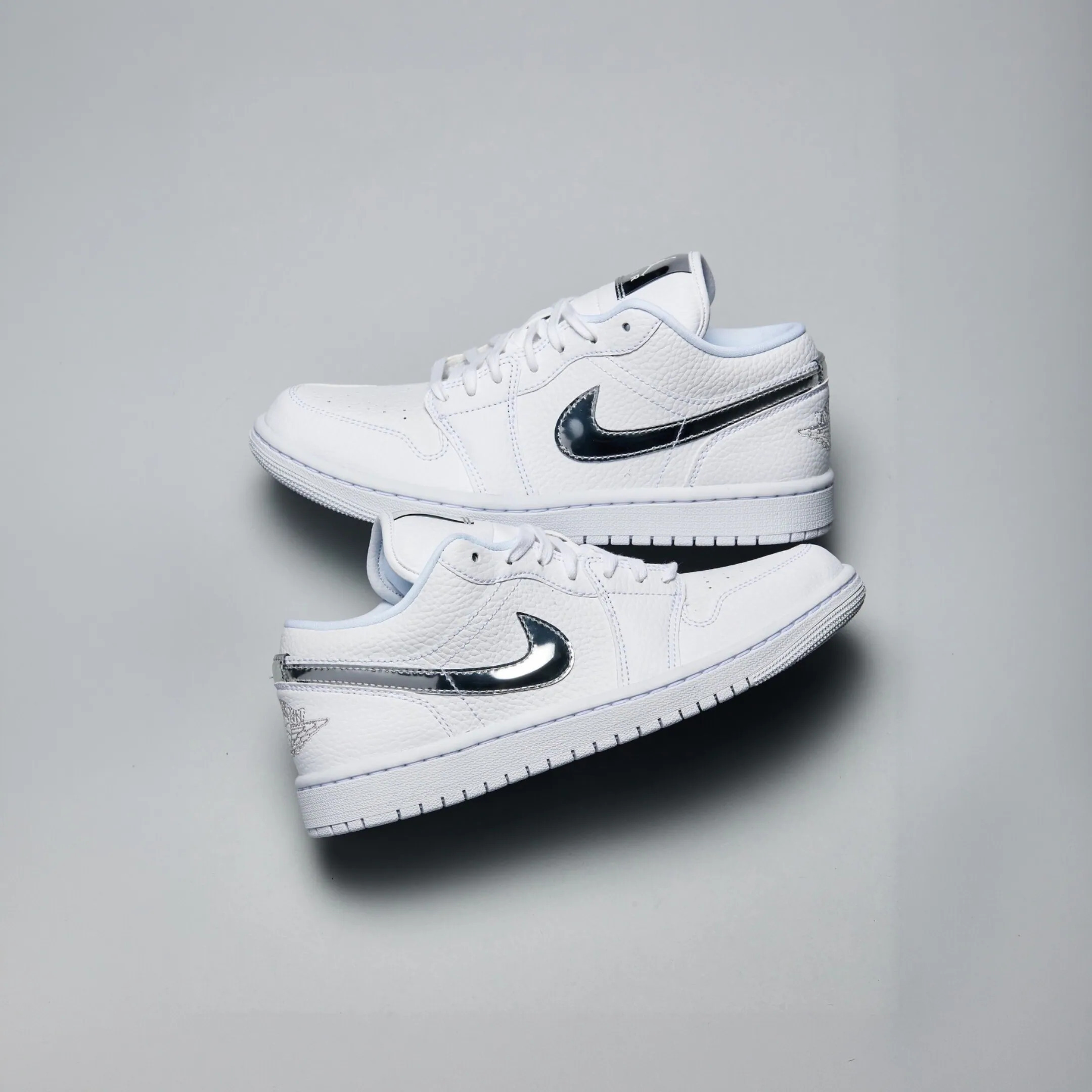 (現貨) Nike Air Jordan 1 SE - White Metallic Silver