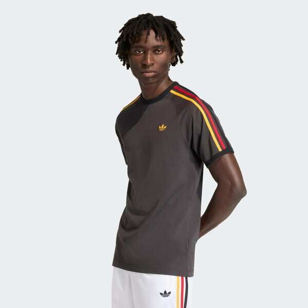 Adidas 愛迪達 3s Tee KC8637 男 T恤 運動上衣 休閒短袖 黑 黃紅邊 亞版