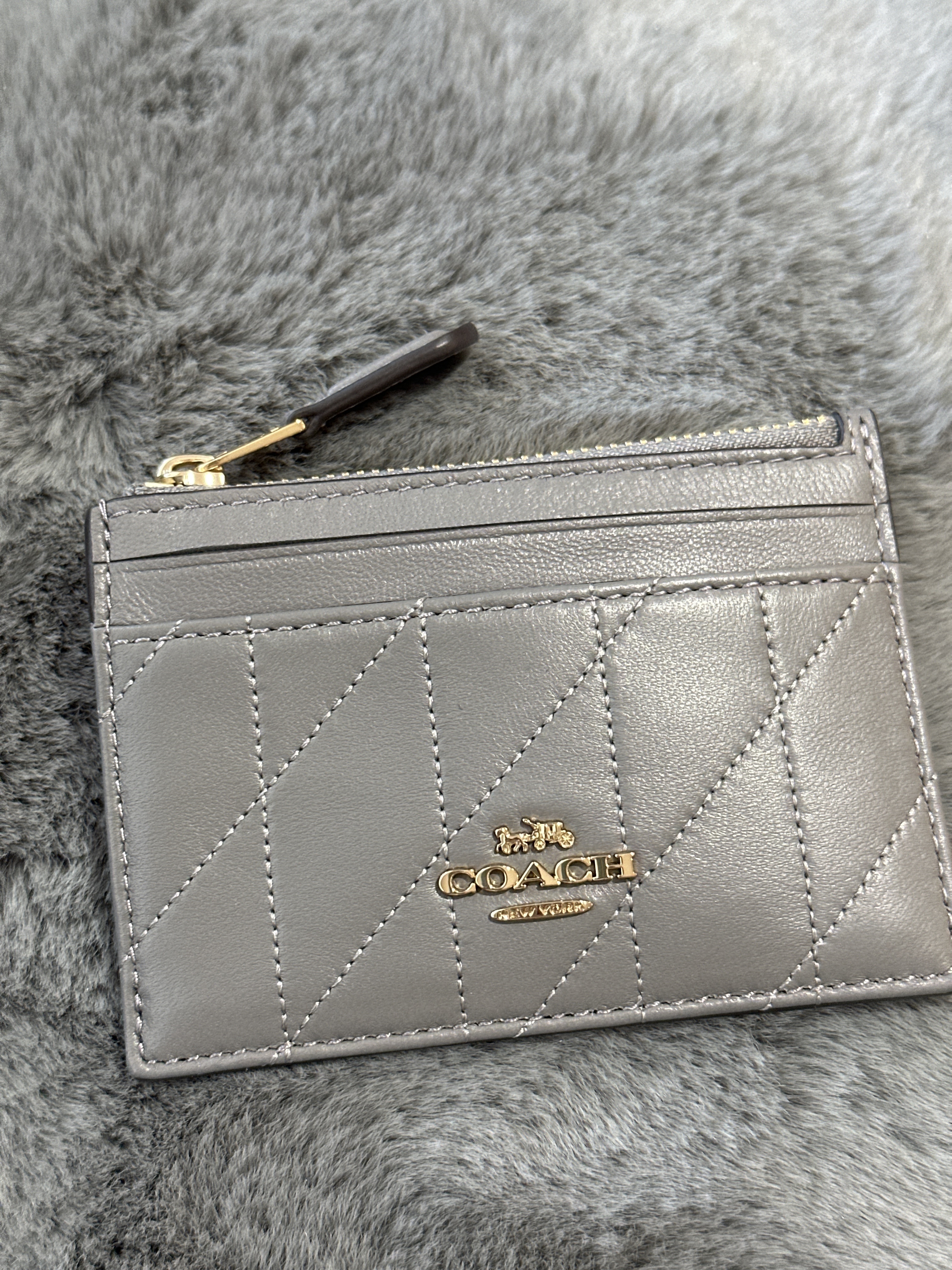 UQ12 CO 灰色間線拉鏈卡包Mini Skinny Id Case With Quilting