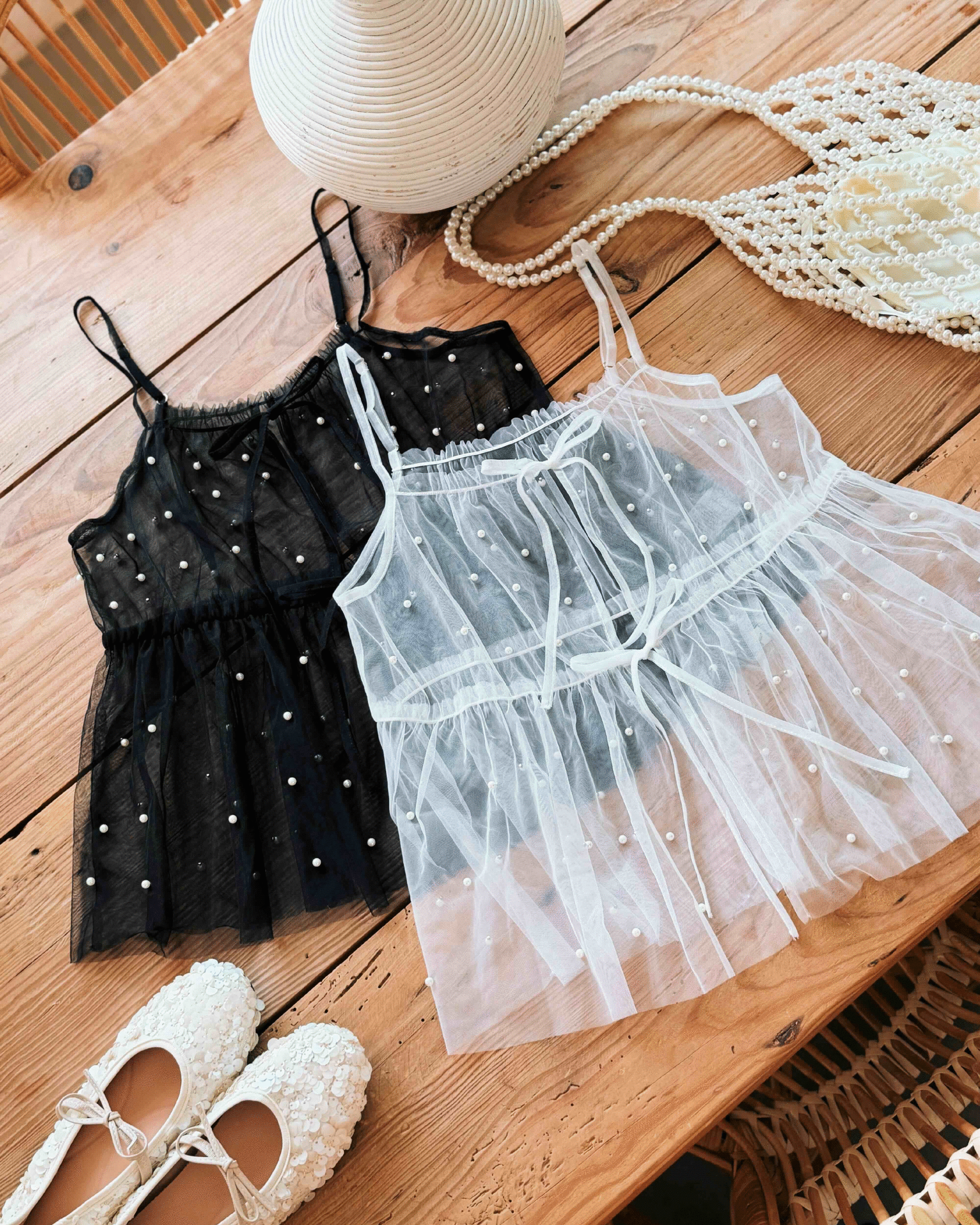 兩色 / 溫柔感珍珠透膚網紗馬甲 / Pearl-Embellished Tulle Cami Top
