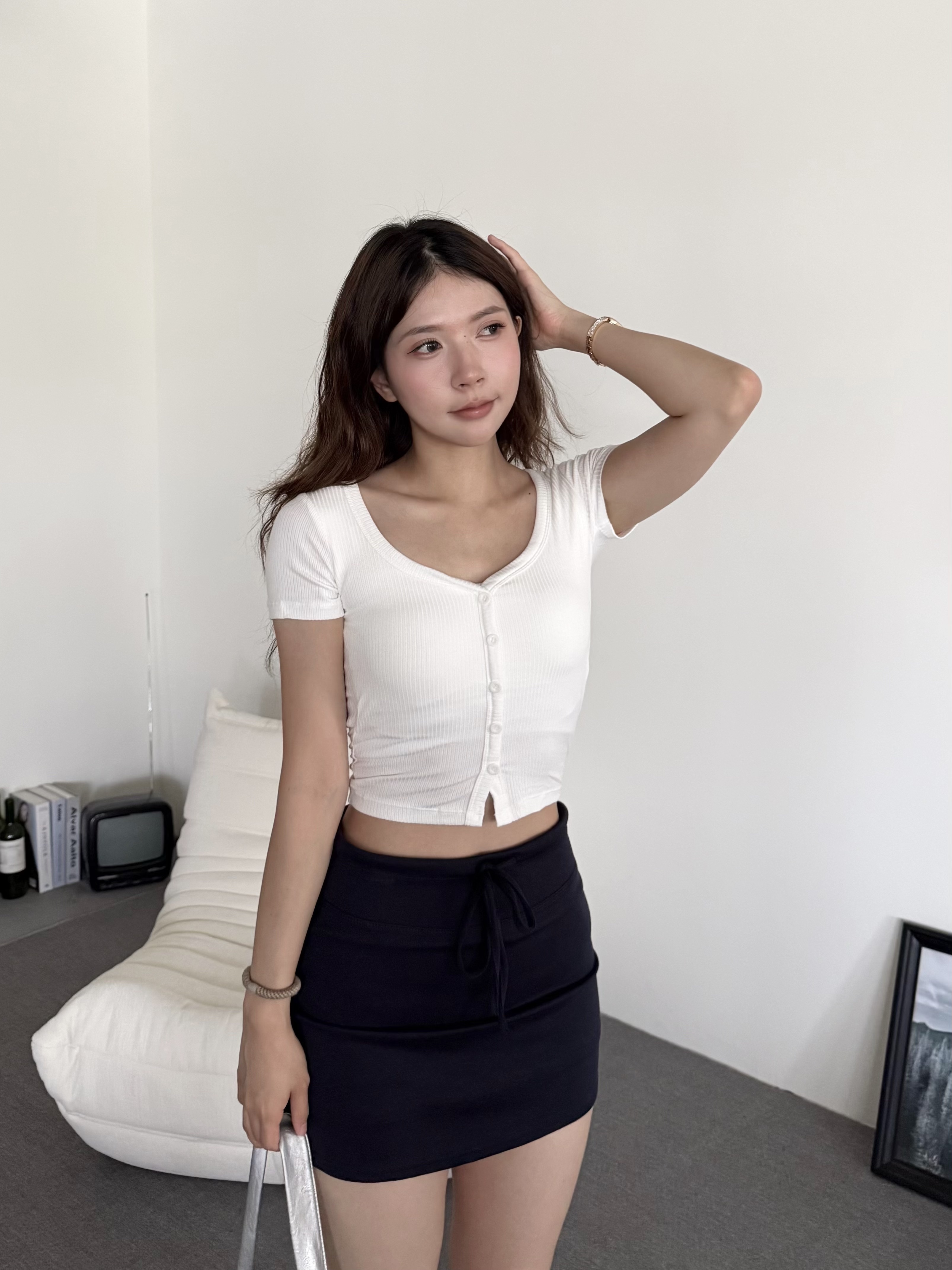 百搭排釦Bra上衣