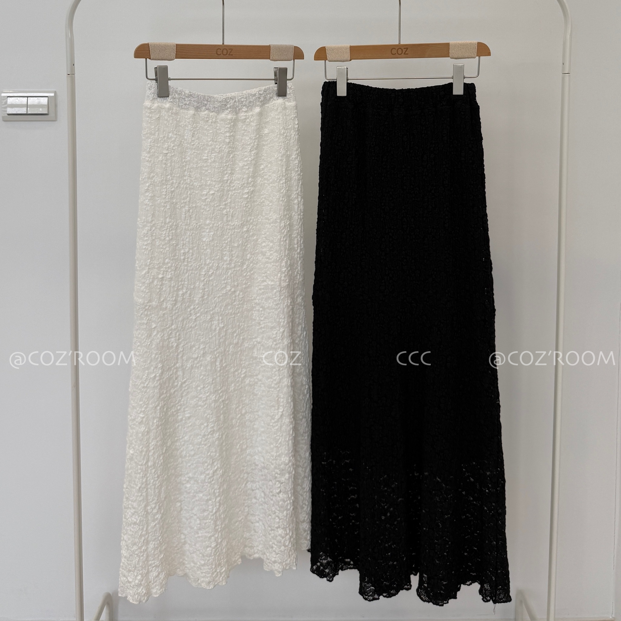 (現貨) 好穿又漂亮lace壓花魚尾裙F size (2色) _2512