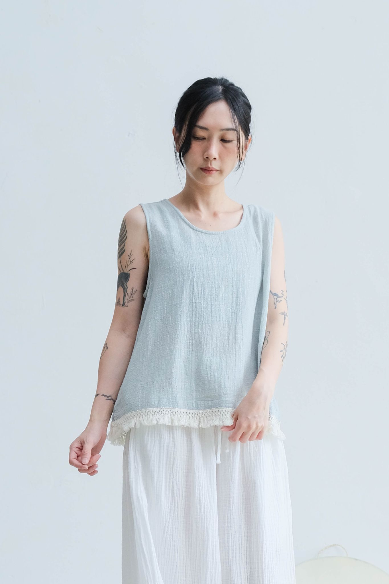 下擺綴流蘇背心 / 棉麻 淡綠