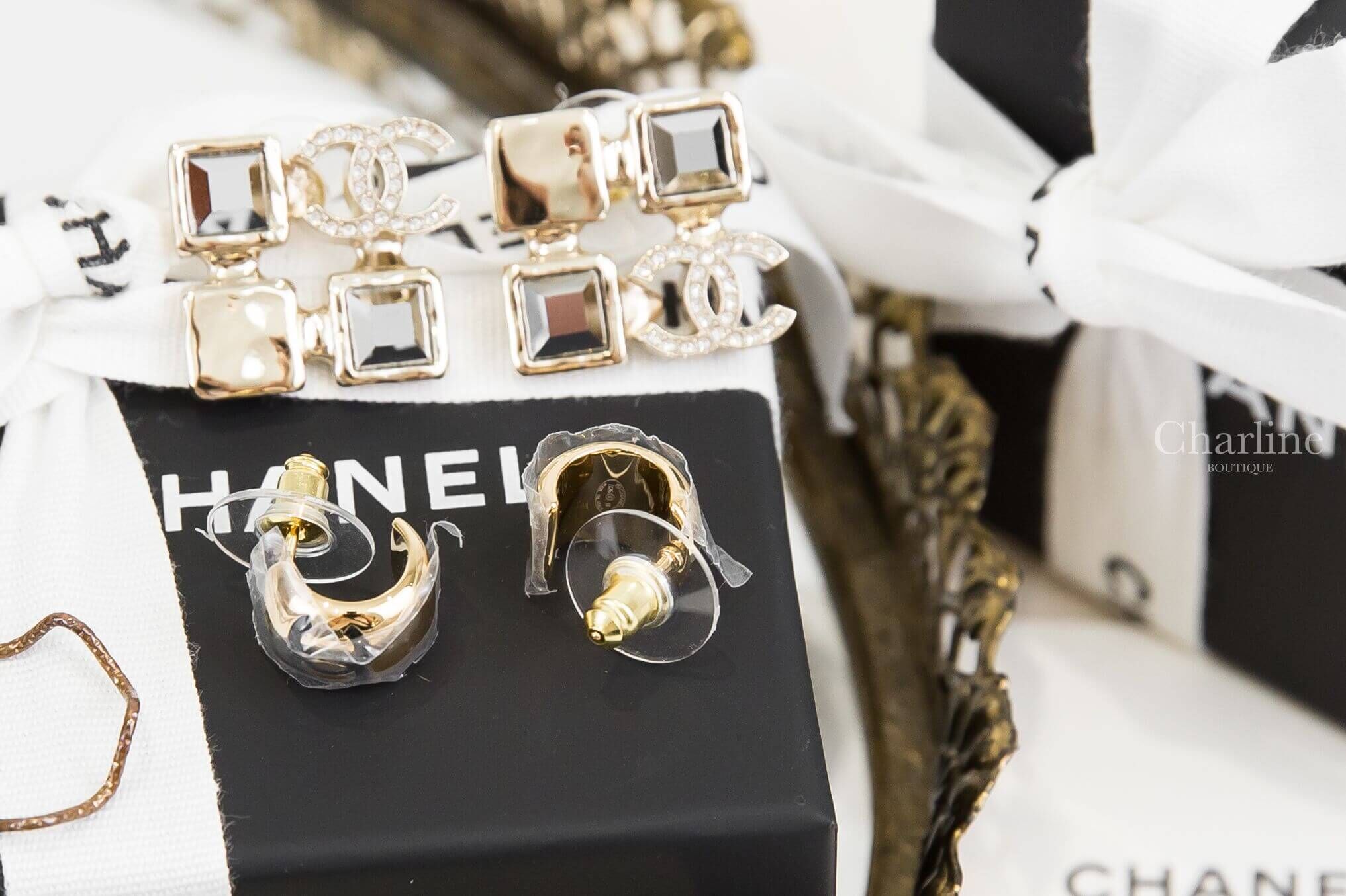 Chanel Stud Earrings 金色黑CC圓圈耳環-Charline Boutique 精品代購