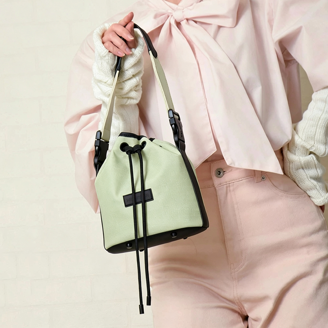 防水 Refined Drawstring Canvas Bucket