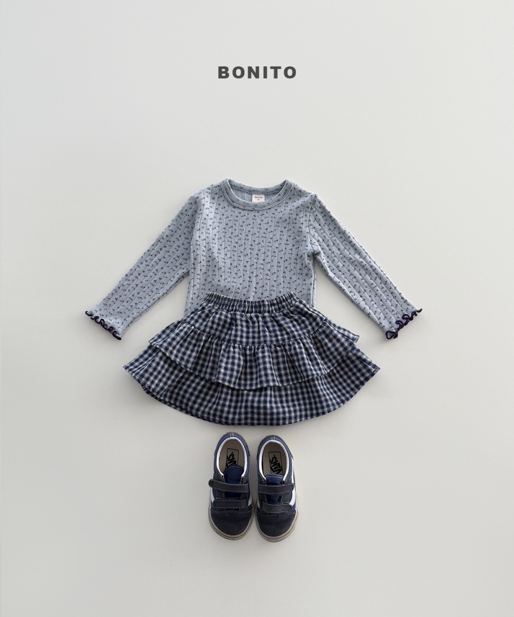 Bonito 花紋滾邊 tee / 3色